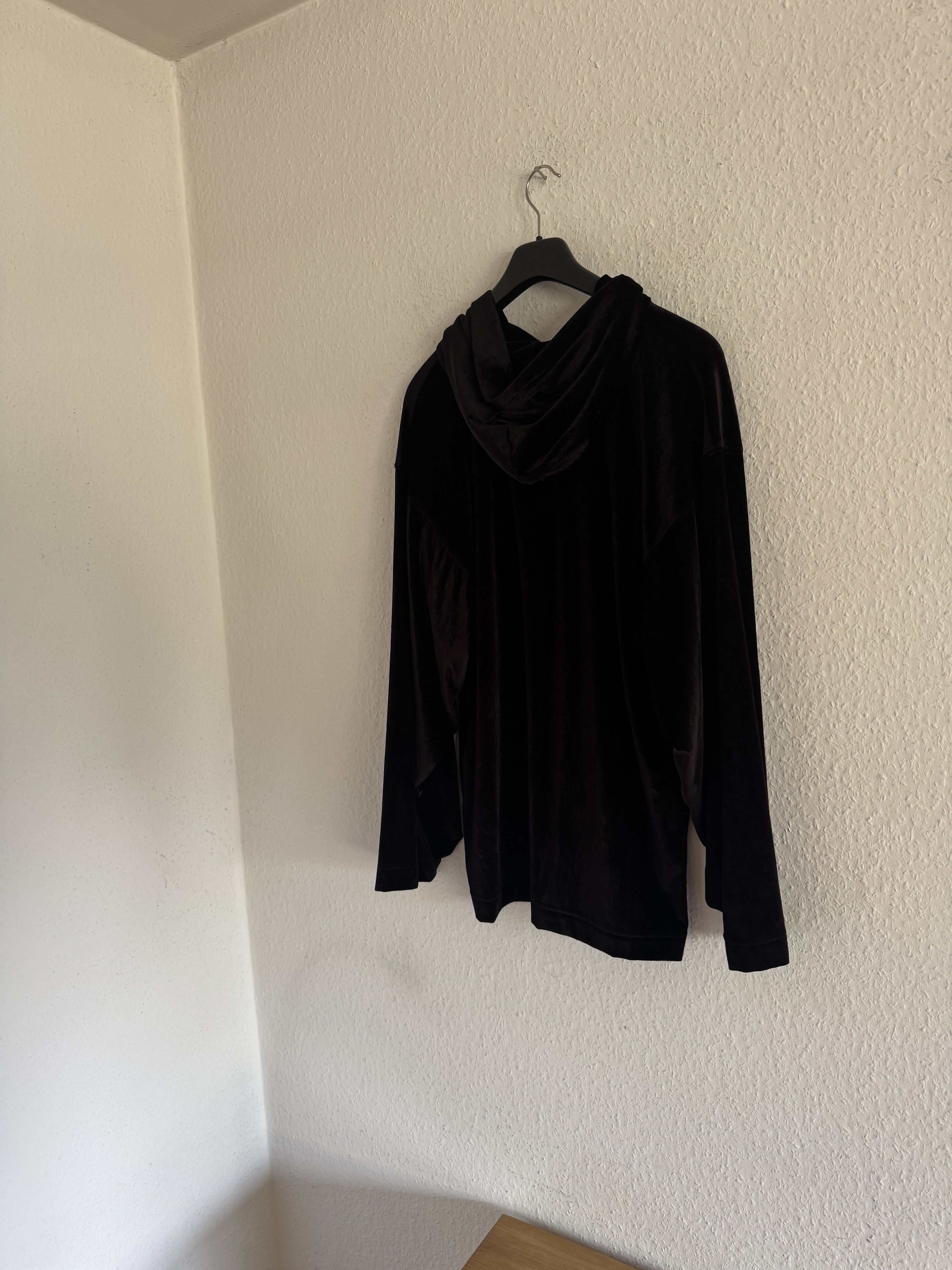 Balenciaga Velvet Oversized Hoodie Black Size US M / EU 48-50 / 2 - 8 Thumbnail