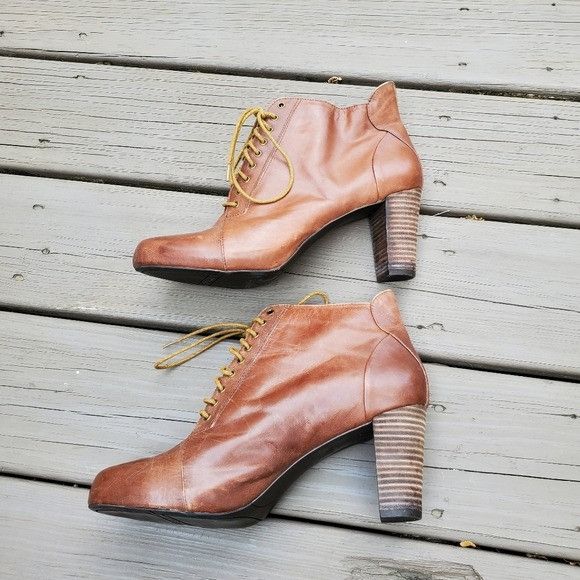 Vintage 90s y2k Brown Leather Lace Up Chunky Heel Victorian