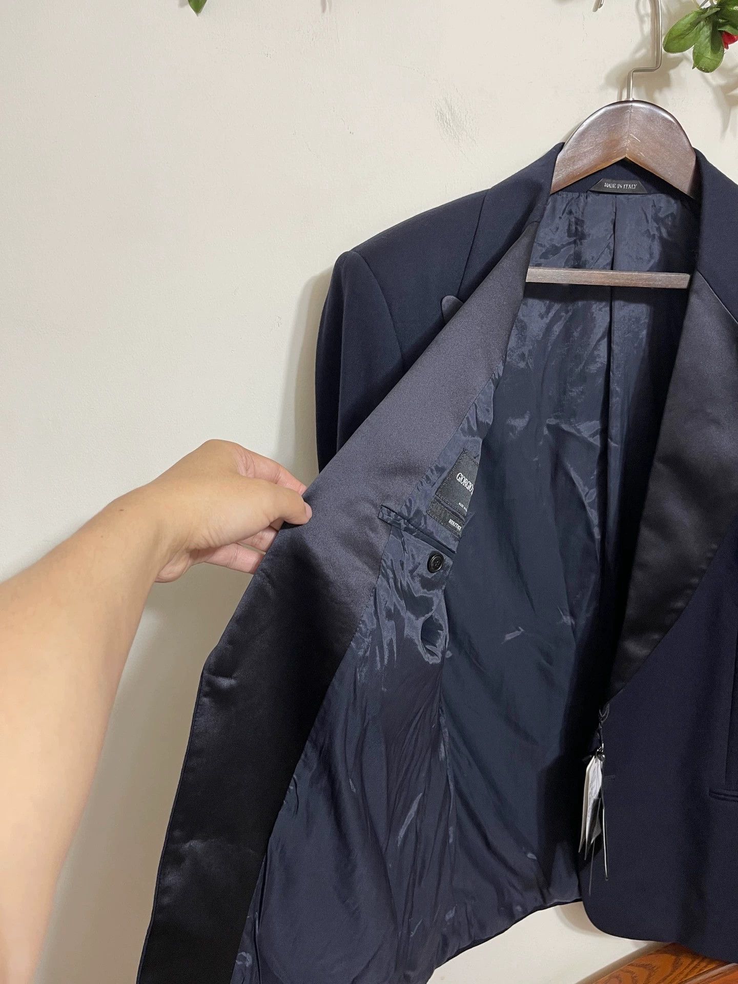 Giorgio Armani Giorgio Armani 100% Wool Navy Loose Suit 50 EU New with Tags Size 50R - 4 Thumbnail