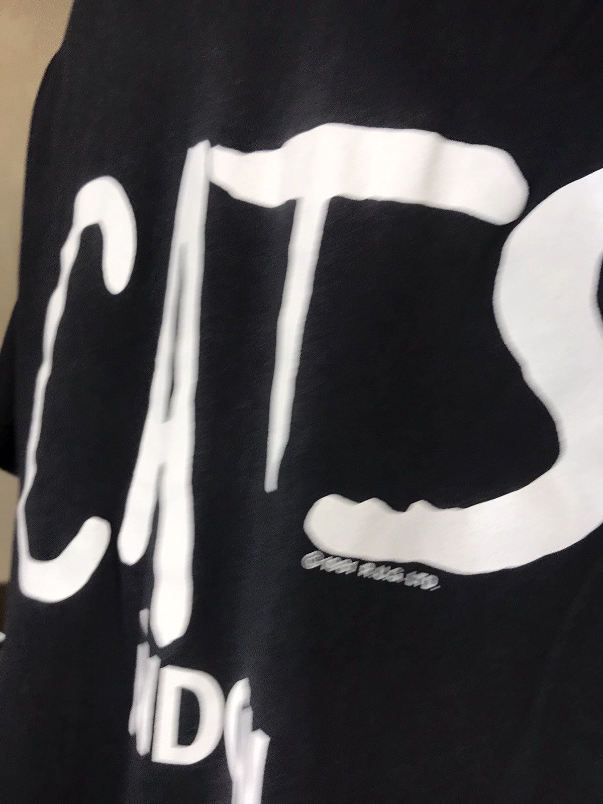 Band Tees × Vintage 🔥 Vintage CATS London 1981 T Shirt Rap Music Y2K Size US XL / EU 56 / 4 - 10 Thumbnail
