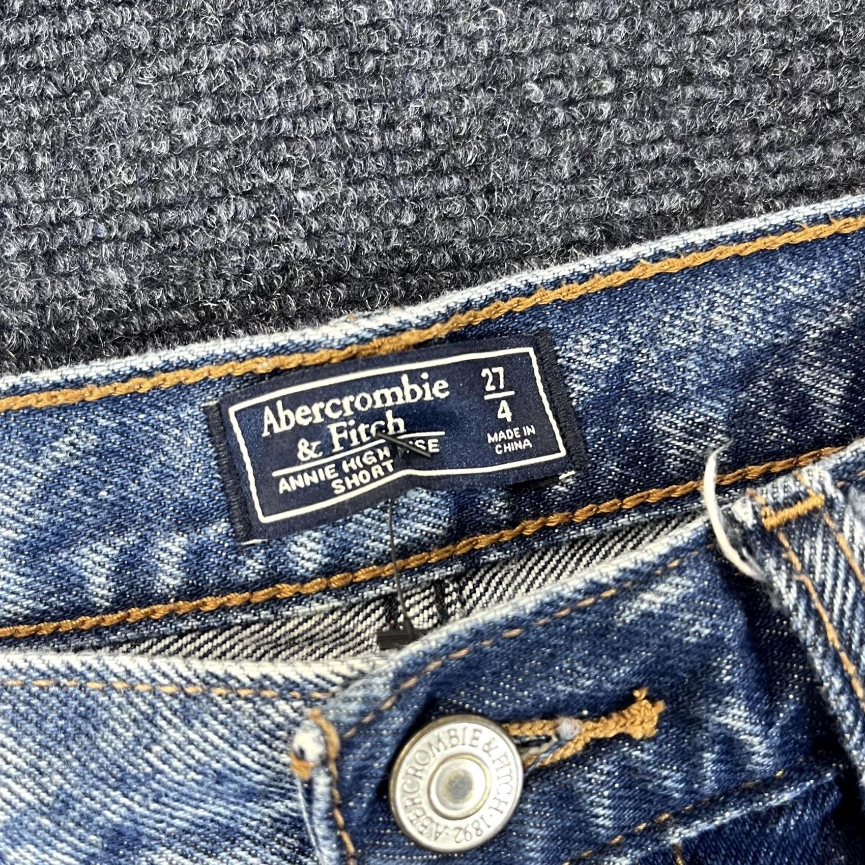 Abercrombie & Fitch Abercrombie & Fitch Shorts Womens 4 Blue Annie High Rise Distressed Denim Jean Shorts Jeans Distressed Charcoal? Size 27" / US 4 / IT 40 - 3 Thumbnail