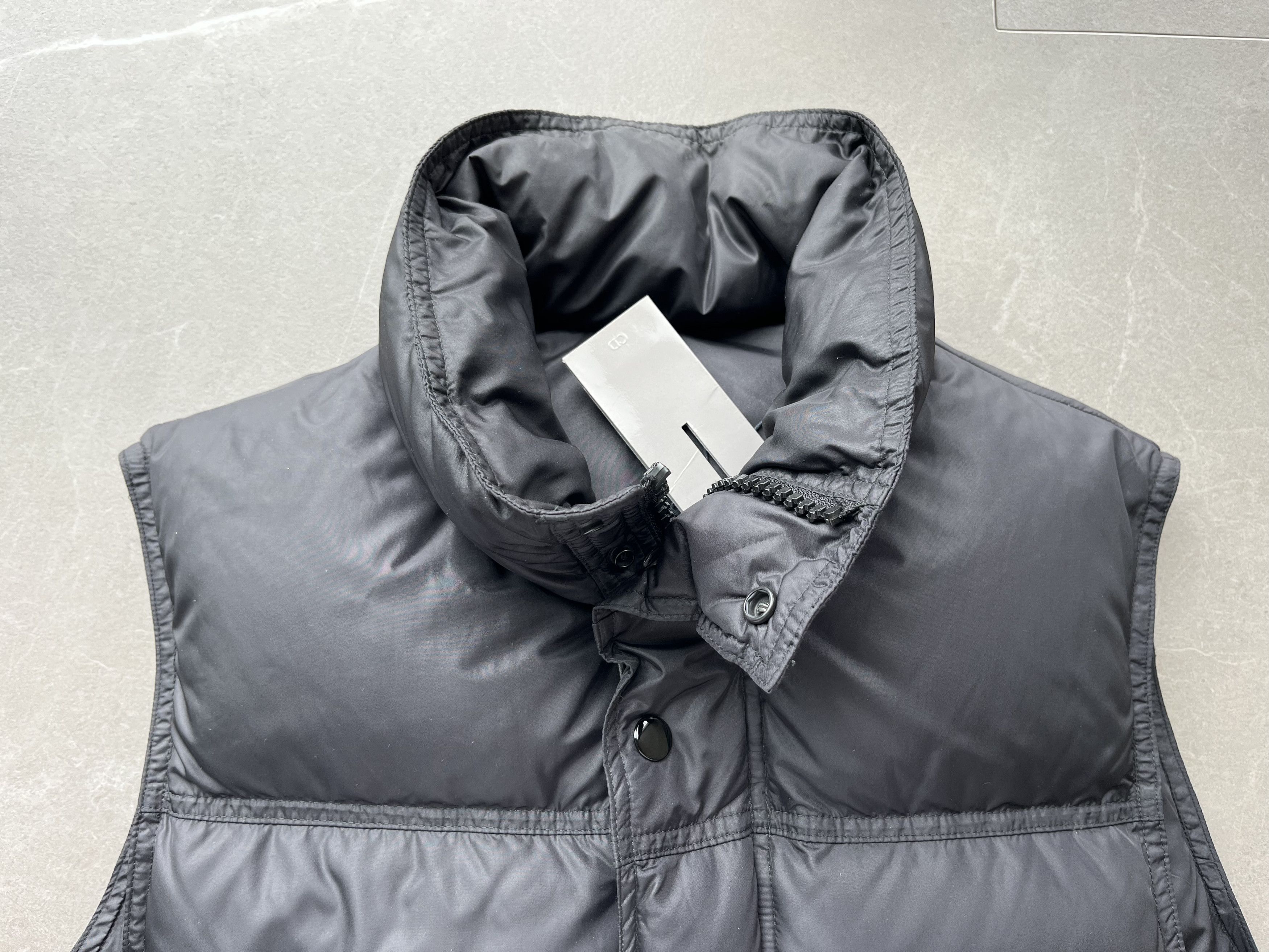 Dior Dior Homme by Hedi Slimane Goose Down Zip Stand Collar Vest Size US S / EU 44-46 / 1 - 8 Thumbnail