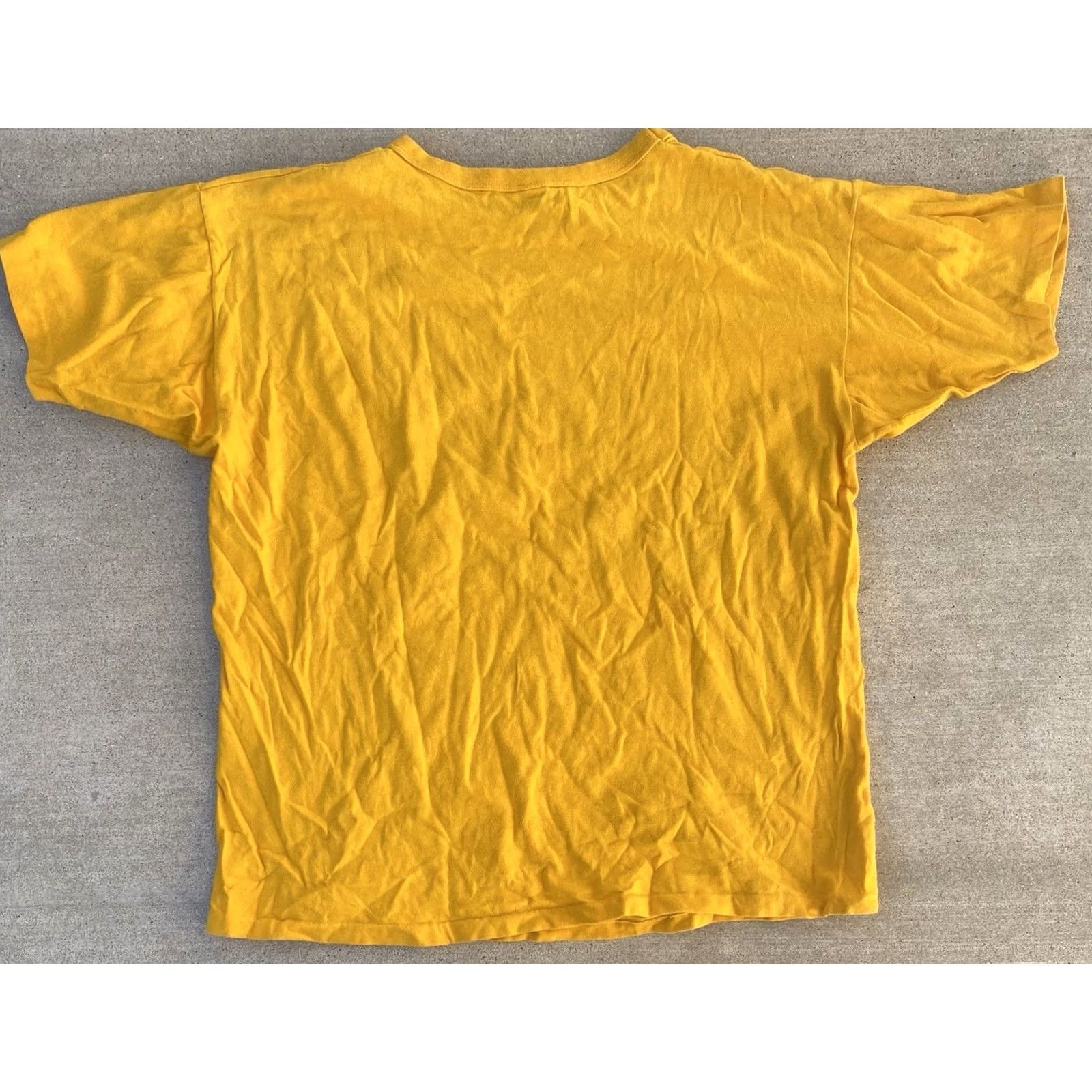Champion VINTAGE Champion Sacramento T-Shirt XL School Sports 1984 CA 80s California Track & Field Championships Shirt Mens Yellow Size US XL / EU 56 / 4 - 6 Thumbnail