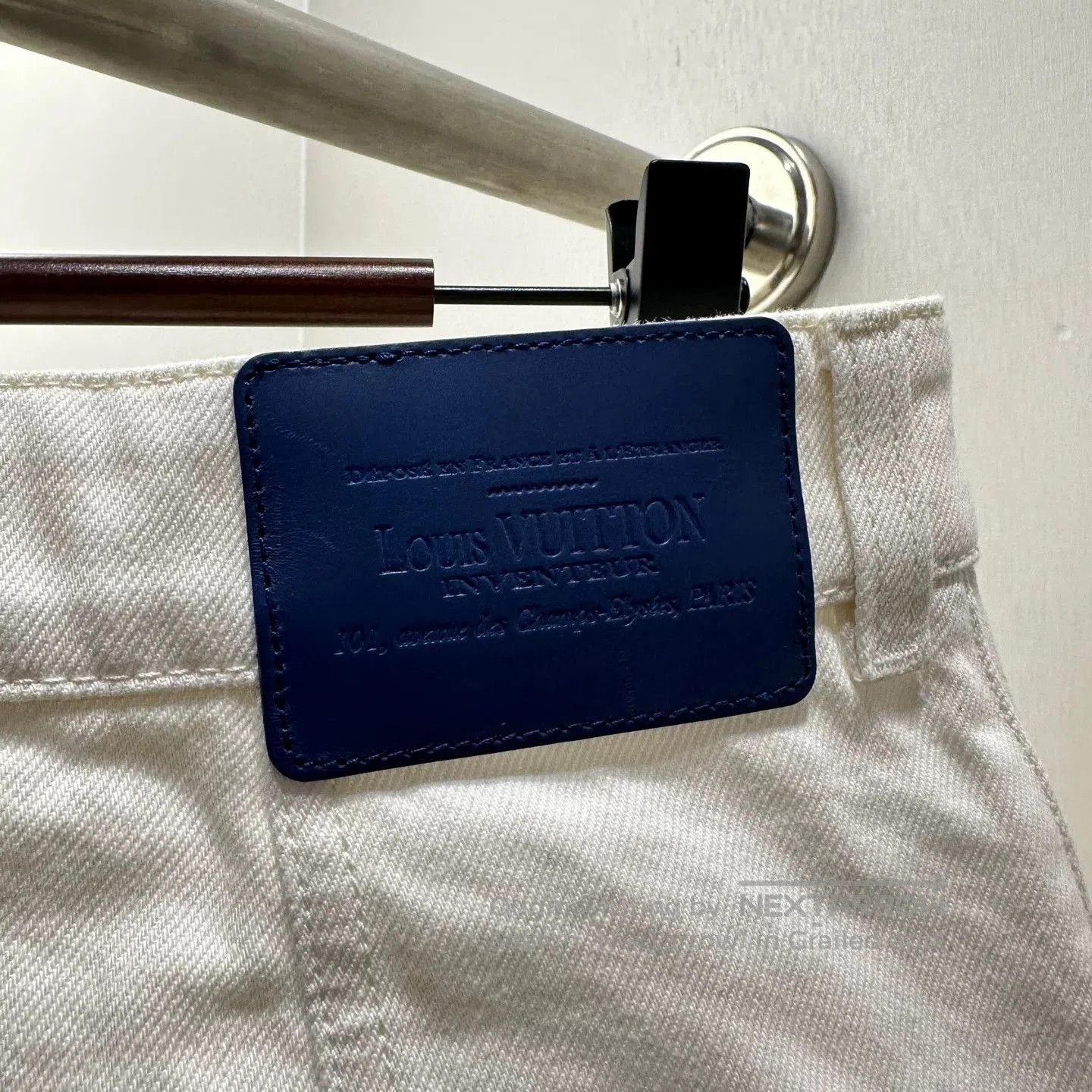 Louis Vuitton Louis Vuitton Monogram Pocket Denim Skirt. Size 35" - 8 Thumbnail