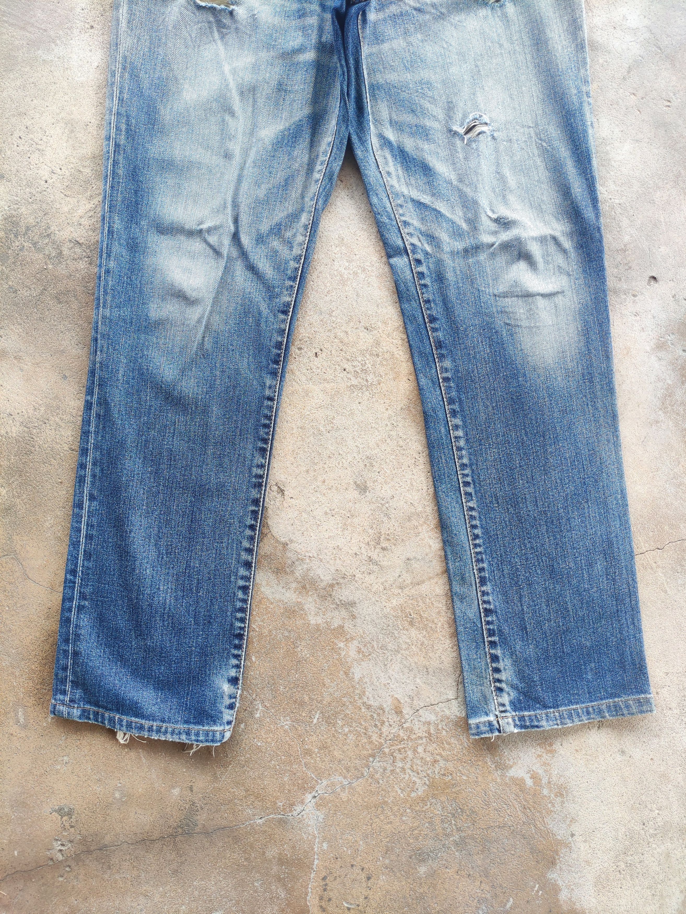 Edwin Vintage Edwin Brand Distressed Faded Denim Pants Size US 32 / EU 48 - 4 Thumbnail
