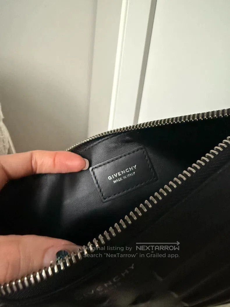 Givenchy Givenchy American Flag Leather Clutch . Size ONE SIZE - 4 Thumbnail