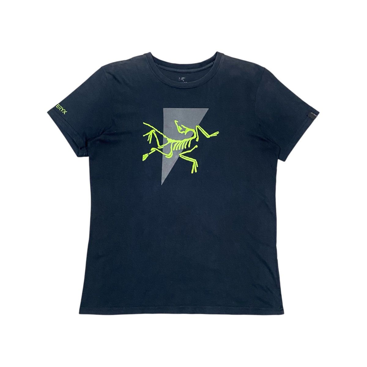 Arc'teryx × Vintage Arc’teryx Neon Big Logo Outdoor T Shirt Size US M / EU 48-50 / 2 - 1 Thumbnail
