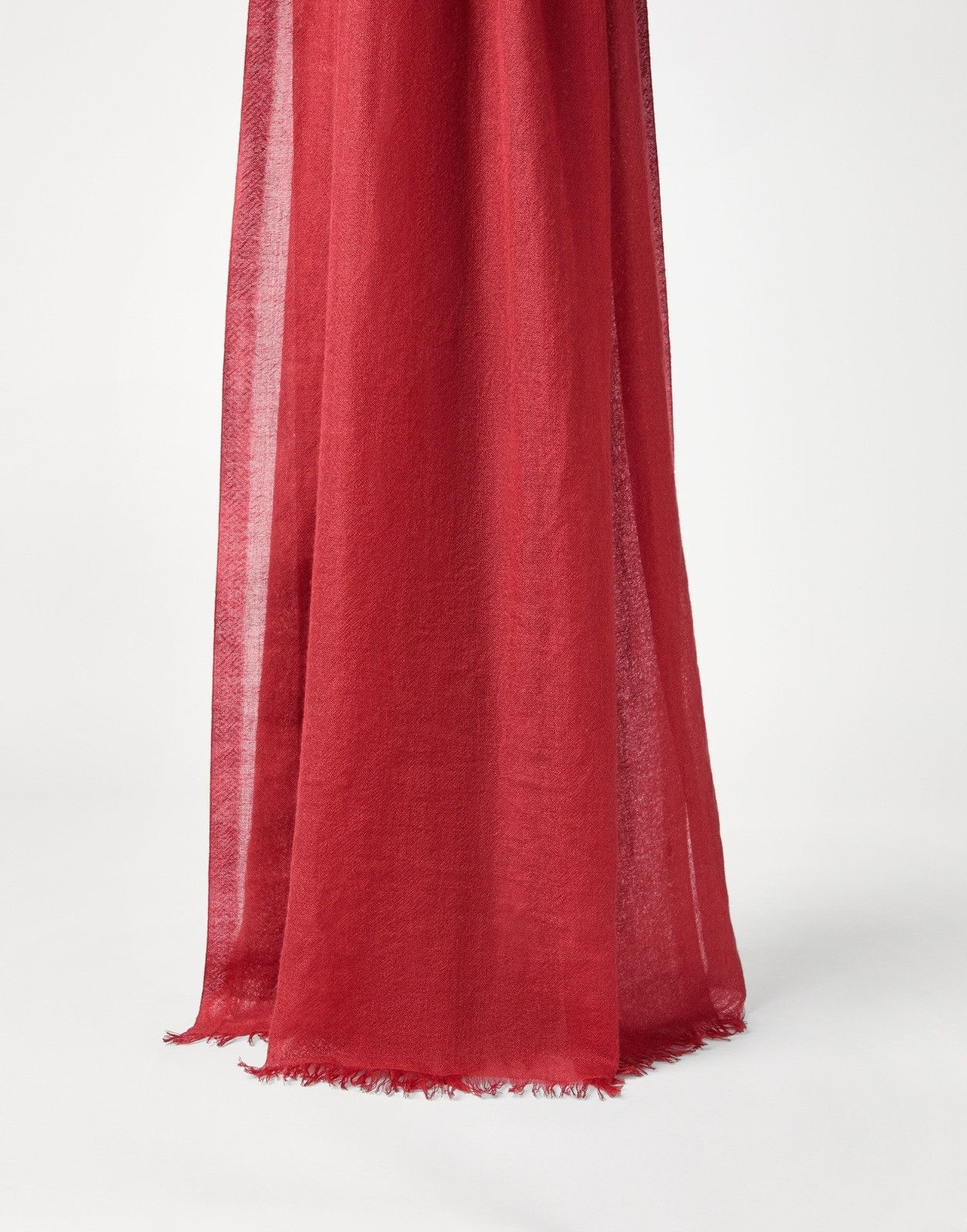 Brunello Cucinelli o1la1rc1a0326 Size: OS / Scarf in Red Size ONE SIZE - 1 Thumbnail
