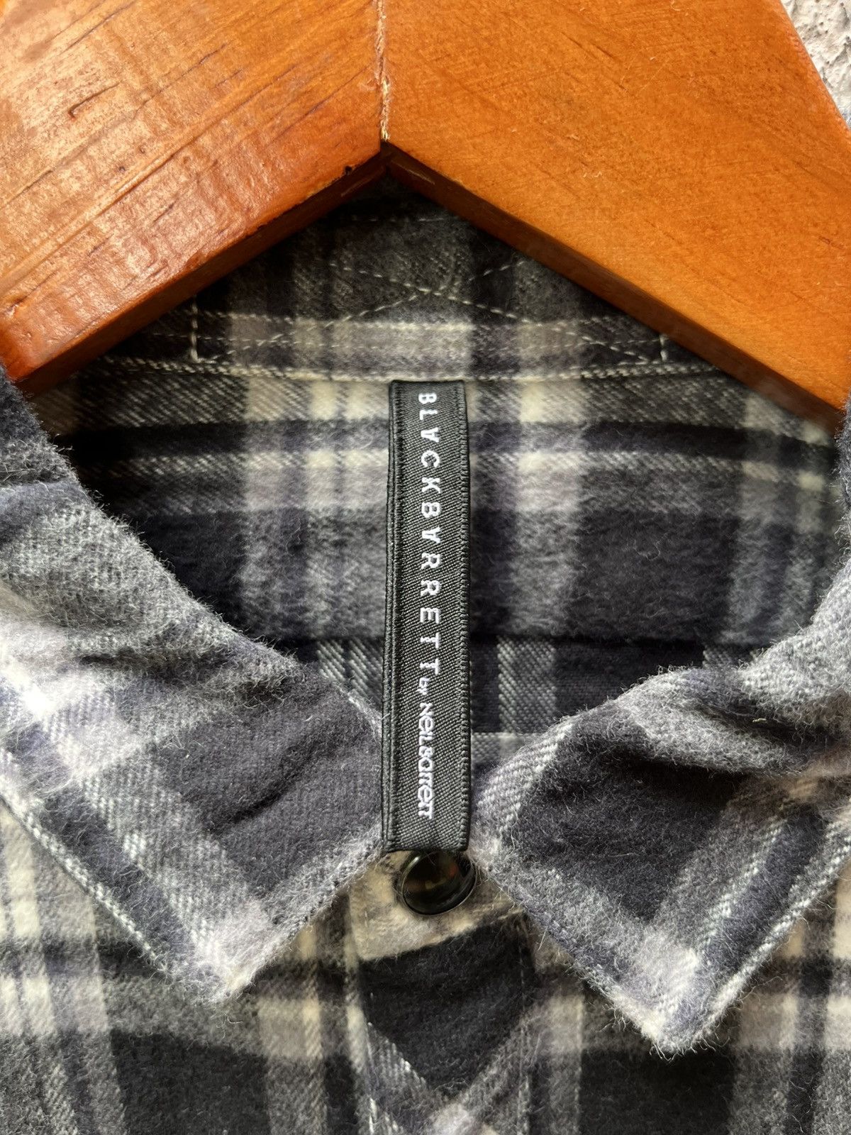 Neil Barrett Neil Barrett Wool Shirt Size XS / US 0-2 / IT 36-38 - 2 Thumbnail