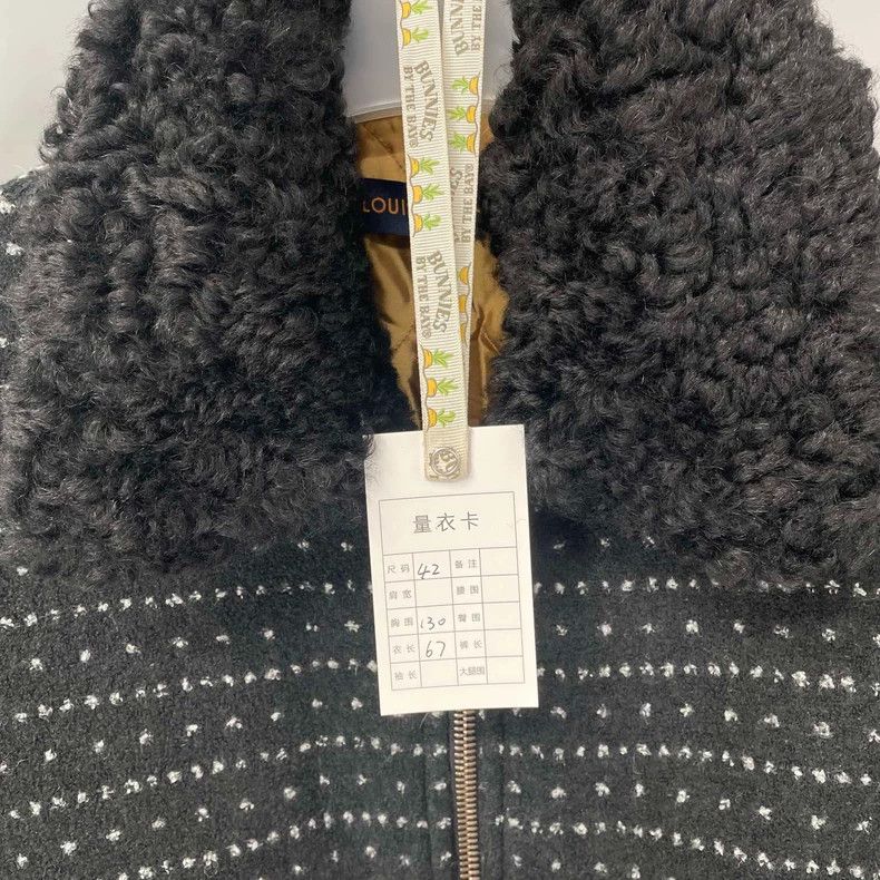 Louis Vuitton Louis Vuitton Small Fragrant Jacquard Knit Jacket 2501-Next Size US XS / EU 42 / 0 - 5 Thumbnail