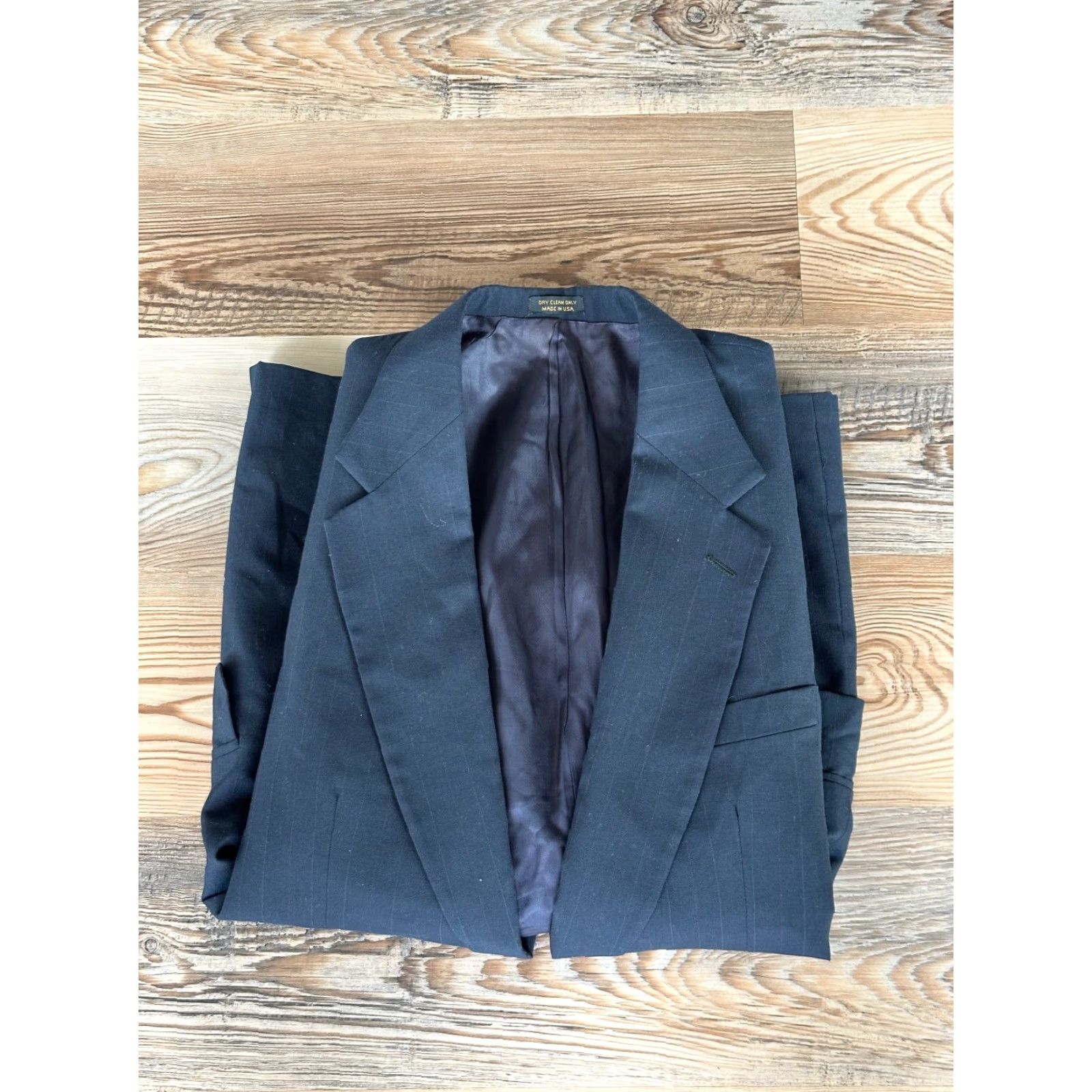 Vintage VINTAGE Andhurst Men's Suit Navy PinStripe 42L 2 Piece Notch Lapel 2-Button Single-Breasted Regular Mens Boy? Size 42R - 2 Thumbnail