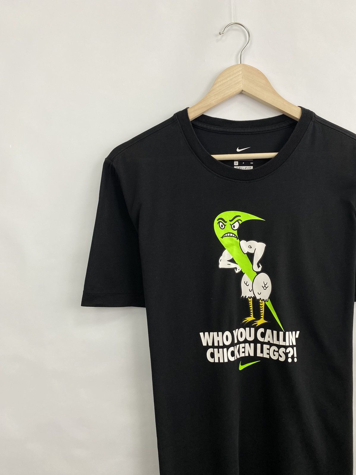 Nike 🇺🇸 Nike Who You Calling Chicken Legs?! Humor Rare T-Shirt Y2K Size US S / EU 44-46 / 1 - 3 Thumbnail
