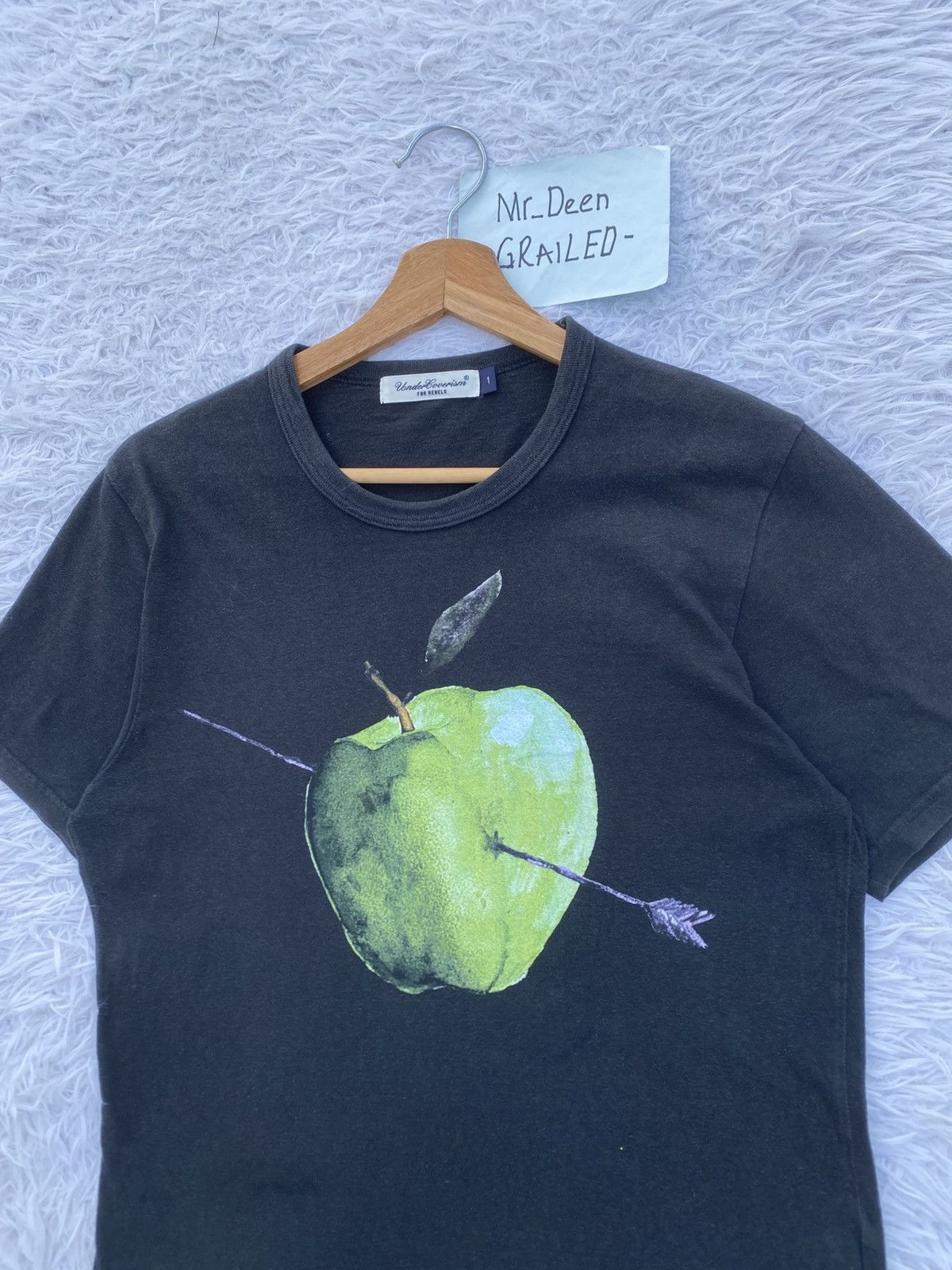 Undercover Rare Vintage Undercover Target Green Apple Tshirt Size US S / EU 44-46 / 1 - 8 Thumbnail