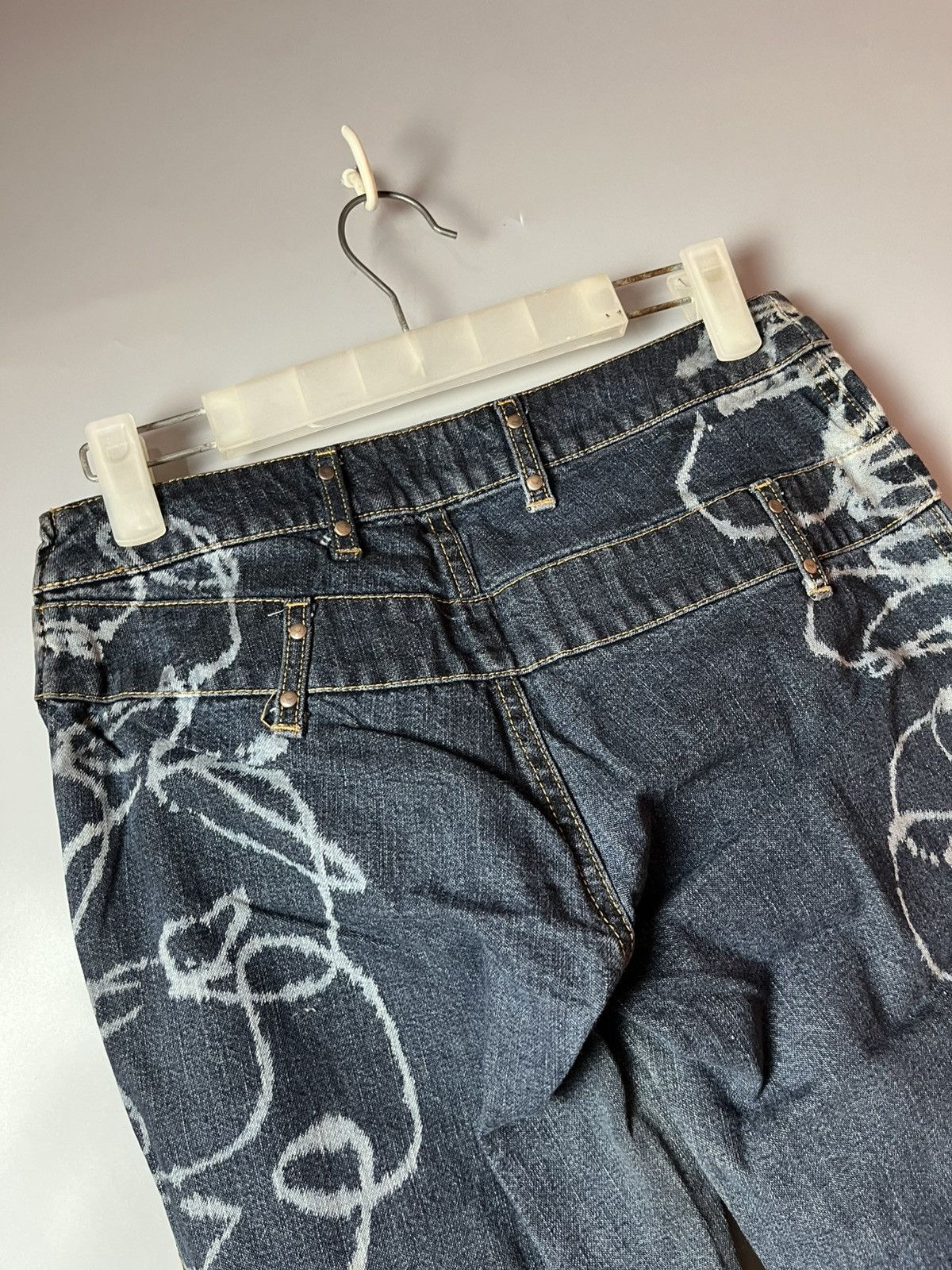 Moschino Moschino jeans archived 90’s graffiti Y2k wide jeans Size 28" / US 6 / IT 42 - 4 Thumbnail