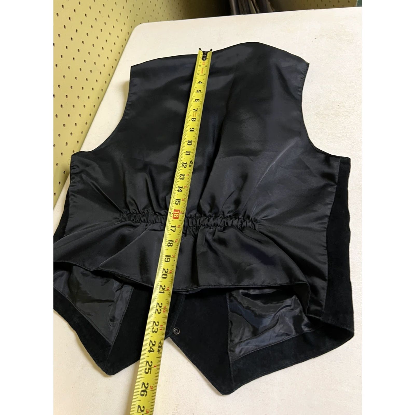 Vintage VINTAGE Western Vest Leather Satin Black XL Women Snap Western Vest Womens XL Black Satin Leather Snap Vintage Size XL / US 12-14 / IT 48-50 - 3 Thumbnail