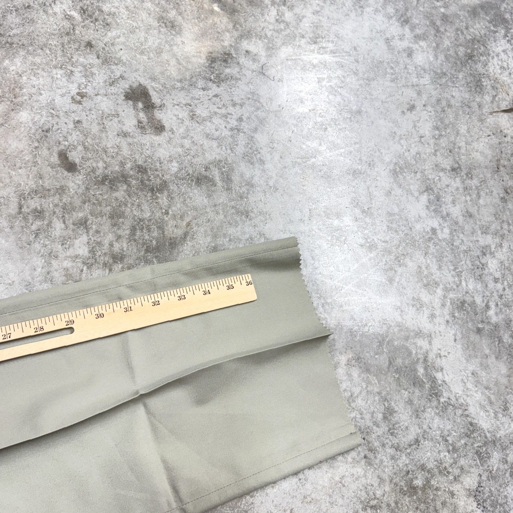 Lands' End VINTAGE Lands' End Pants Mens 36x34 Gray Chino Flat Front 34 Inseam Polyester Cotton Pockets Business Casual Flat Front Zip 36 Mens Gray Pants Size US 36 / EU 52 - 8 Thumbnail