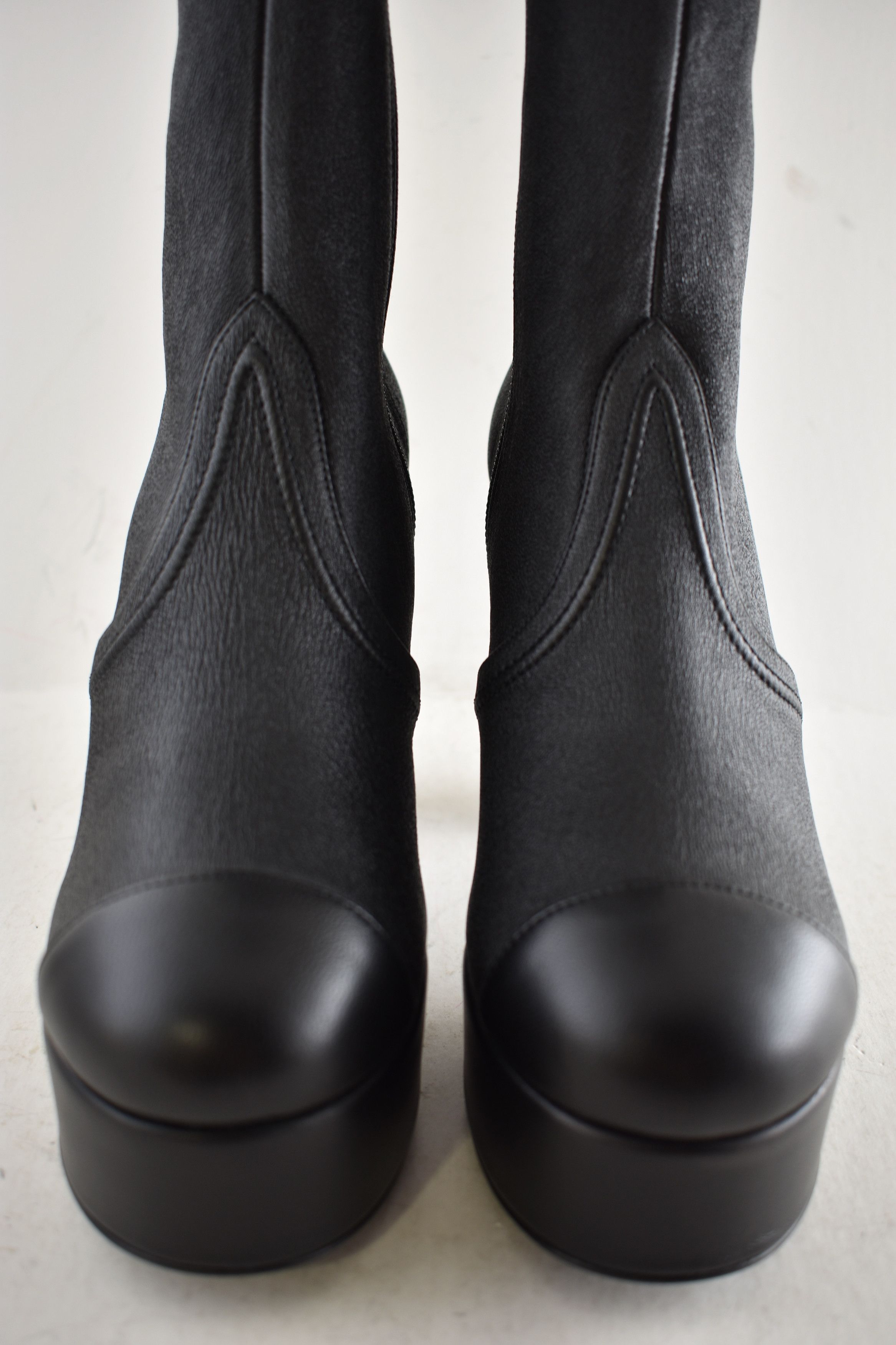 Chanel 24K Lambskin CC Platform Block Heel Knee High Boots 37.5C Size US 7.5 / IT 37.5 - 9 Thumbnail