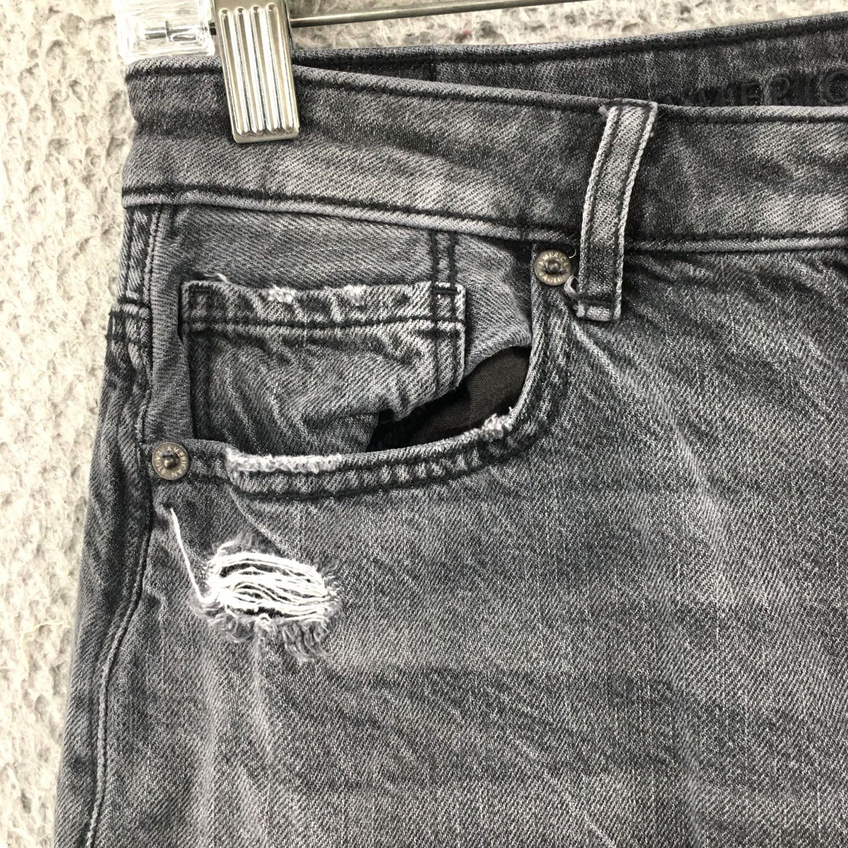 American Eagle Outfitters American Eagle Outfitters Jeans Womens 8 Black Zip Fly Regular 5-Pocket | Inseam 27.5in Size 30" / US 8 / IT 44 - 4 Thumbnail