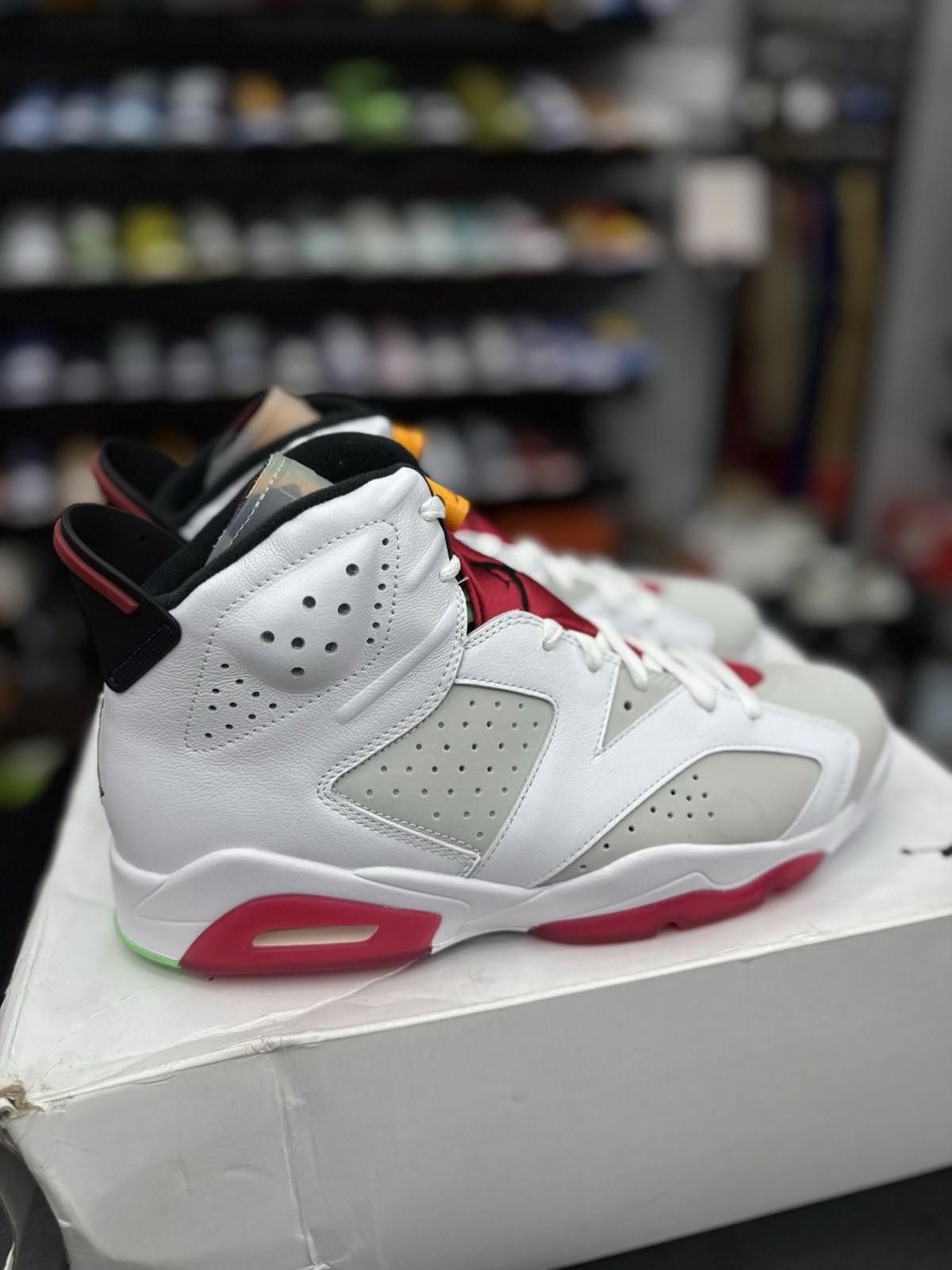 Jordan Brand Nike Air Jordan 6 Retro Hare Size 10 CT8529-062 NEW 1 Size US 10 / EU 43 - 2 Thumbnail