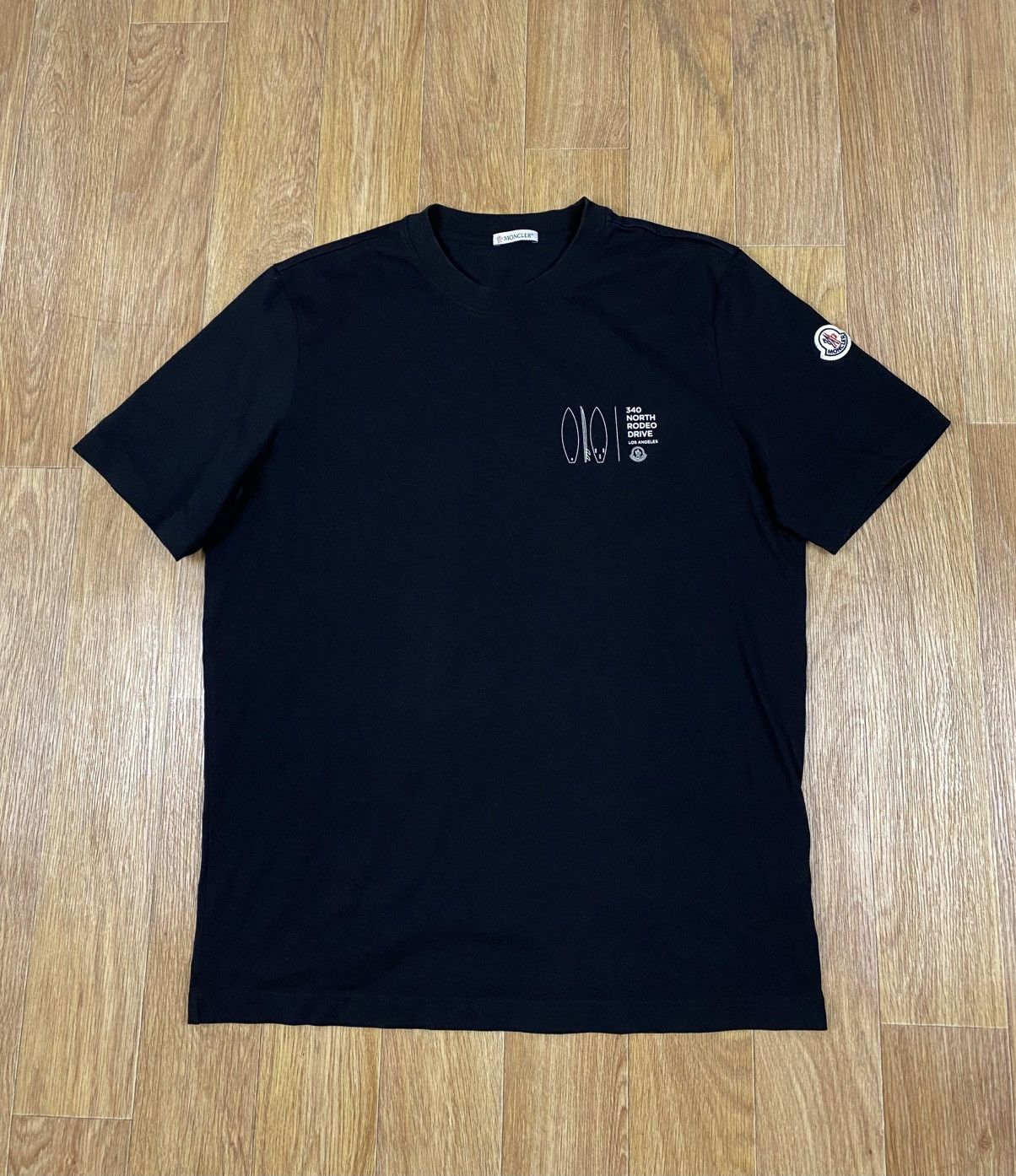 【MONCLER】340 NORTH RODEO DRIVE サーフプリントTシャツ Moncler Rodeo Drive Graphic T-Shirt | Nordstrom