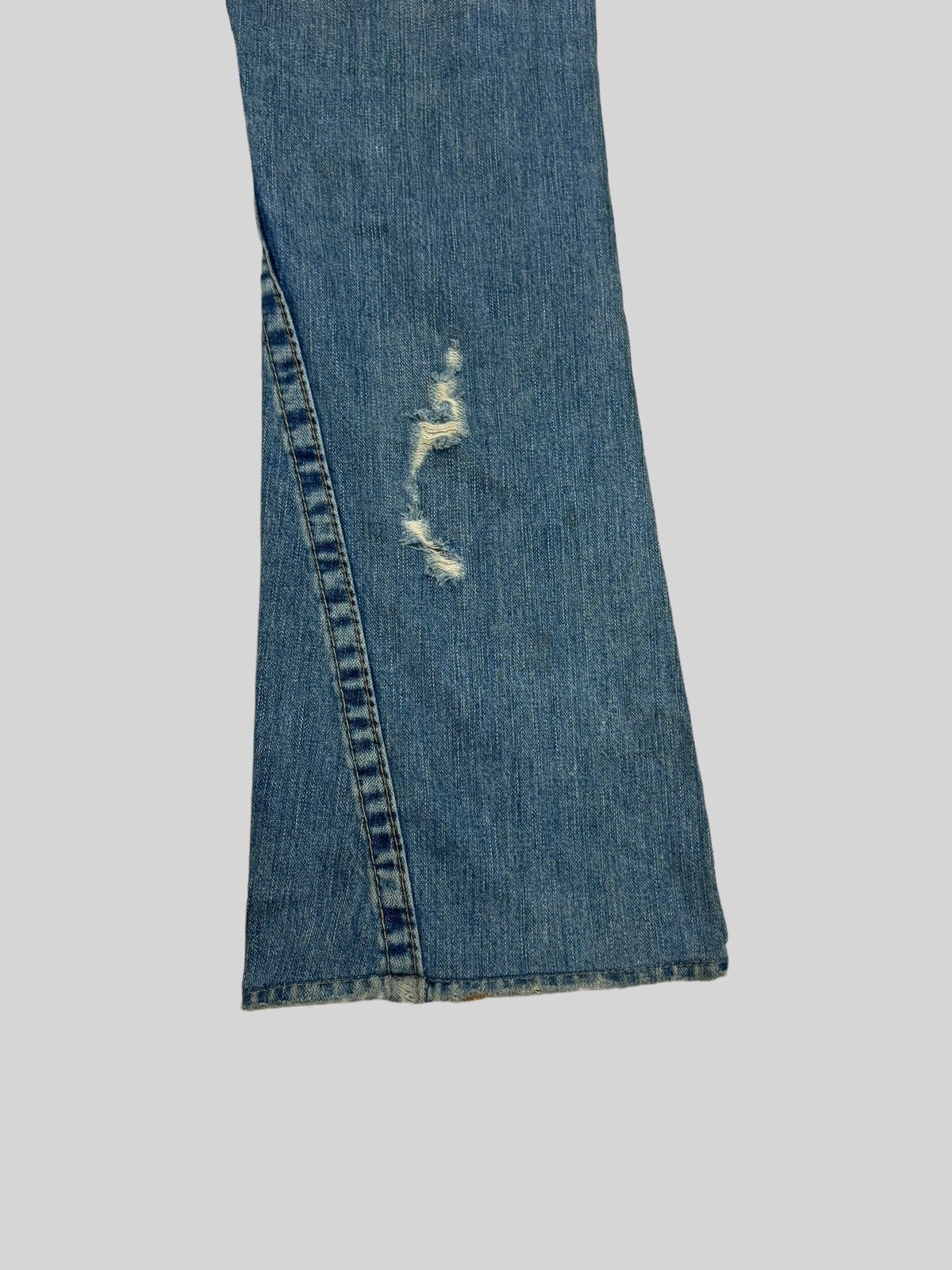 True Religion Vintage Flared TRUE RELIGION Distressed Acid Wash Denim Size US 31 - 17 Thumbnail