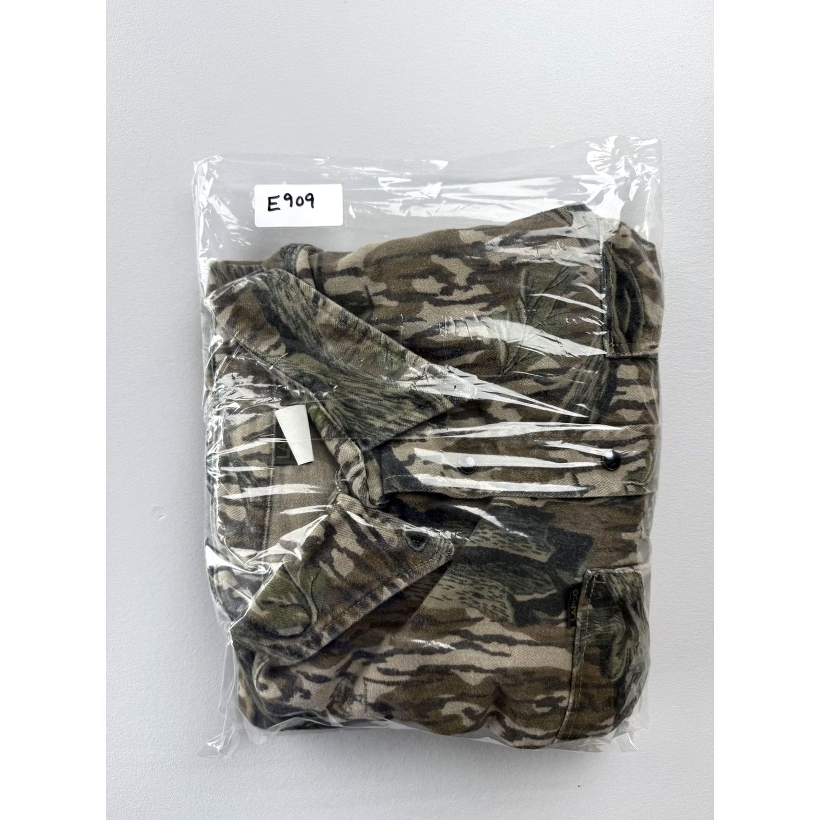 Vintage VINTAGE LAPCO Shirt Mens 2XL Camouflage Flannel Long Sleeve Snap Hunting Outdoor USA Size US XXL / EU 58 / 5 - 7 Thumbnail