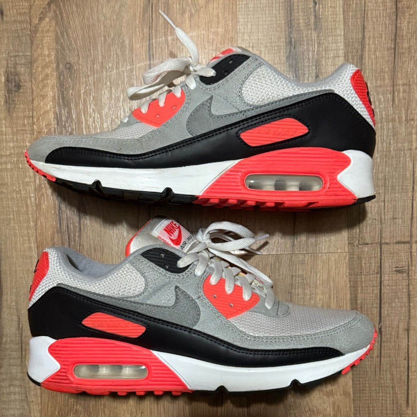 Nike Nike Air Max 90 Infrared Size US 10 / EU 43 - 1 Thumbnail