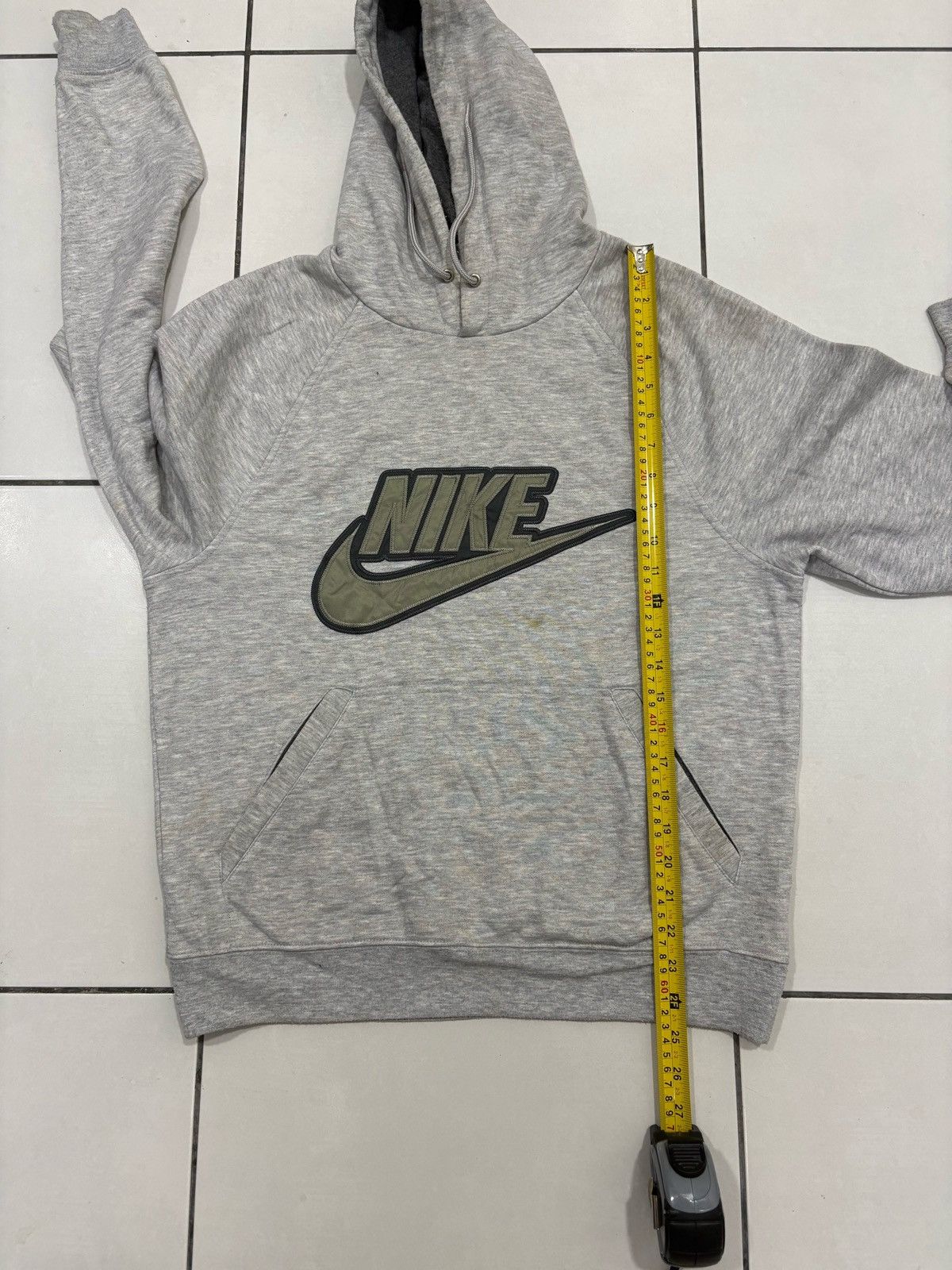 Nike Vintage Y2K Nike grey pullover hoodie Size US M / EU 48-50 / 2 - 8 Thumbnail