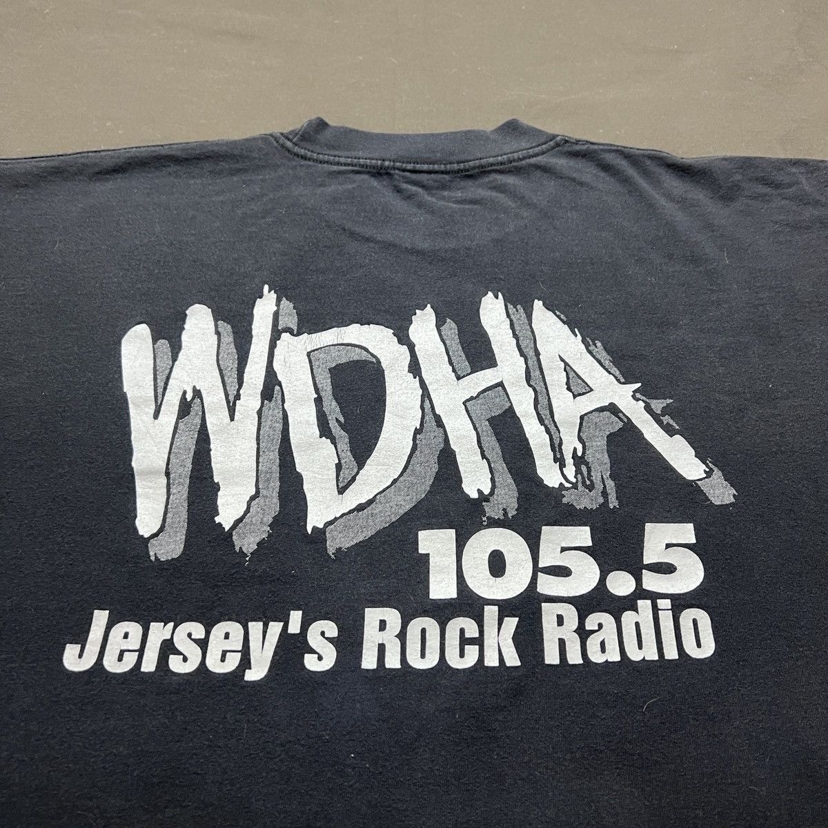 Vintage Vintage 90s DISCO STILL SUCKS Promo Tee graphic streetwear Size US XL / EU 56 / 4 - 7 Thumbnail