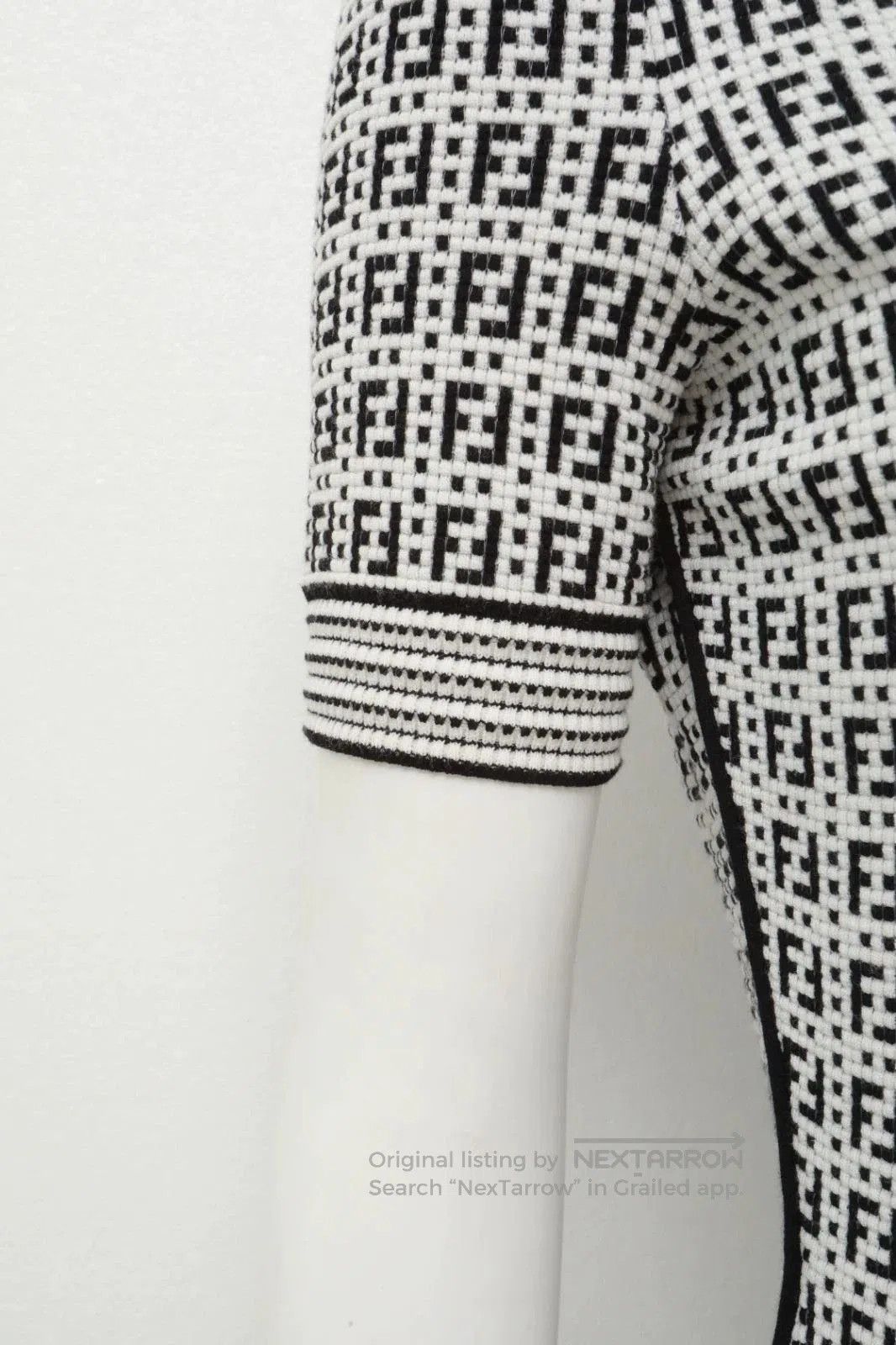 Fendi fendi short-sleeve printed dress. Size US 32 / EU 48 - 4 Thumbnail