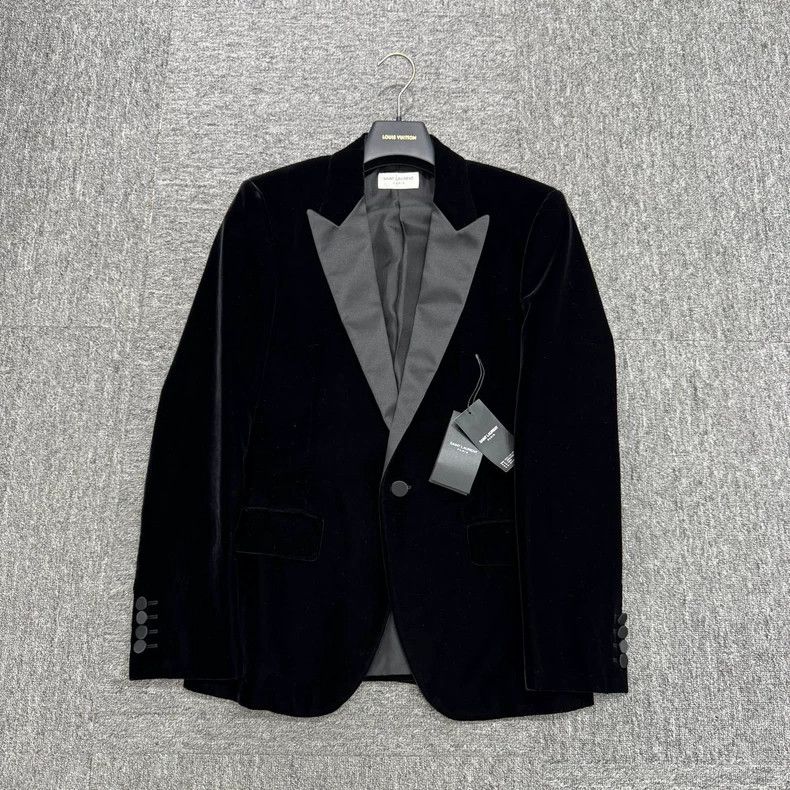 Saint Laurent Paris Black Velvet Suit Jacket with Tags Size US L / EU 52-54 / 3 - 1 Thumbnail
