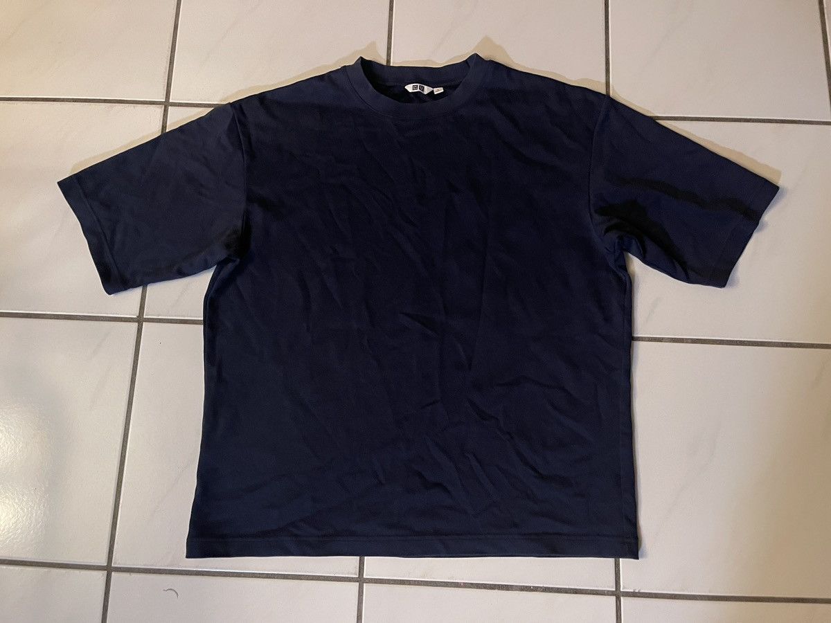 Uniqlo Uniqlo U Mens Size Large Crew Neck Blue T-Shirt Oversized Size US L / EU 52-54 / 3 - 1 Thumbnail