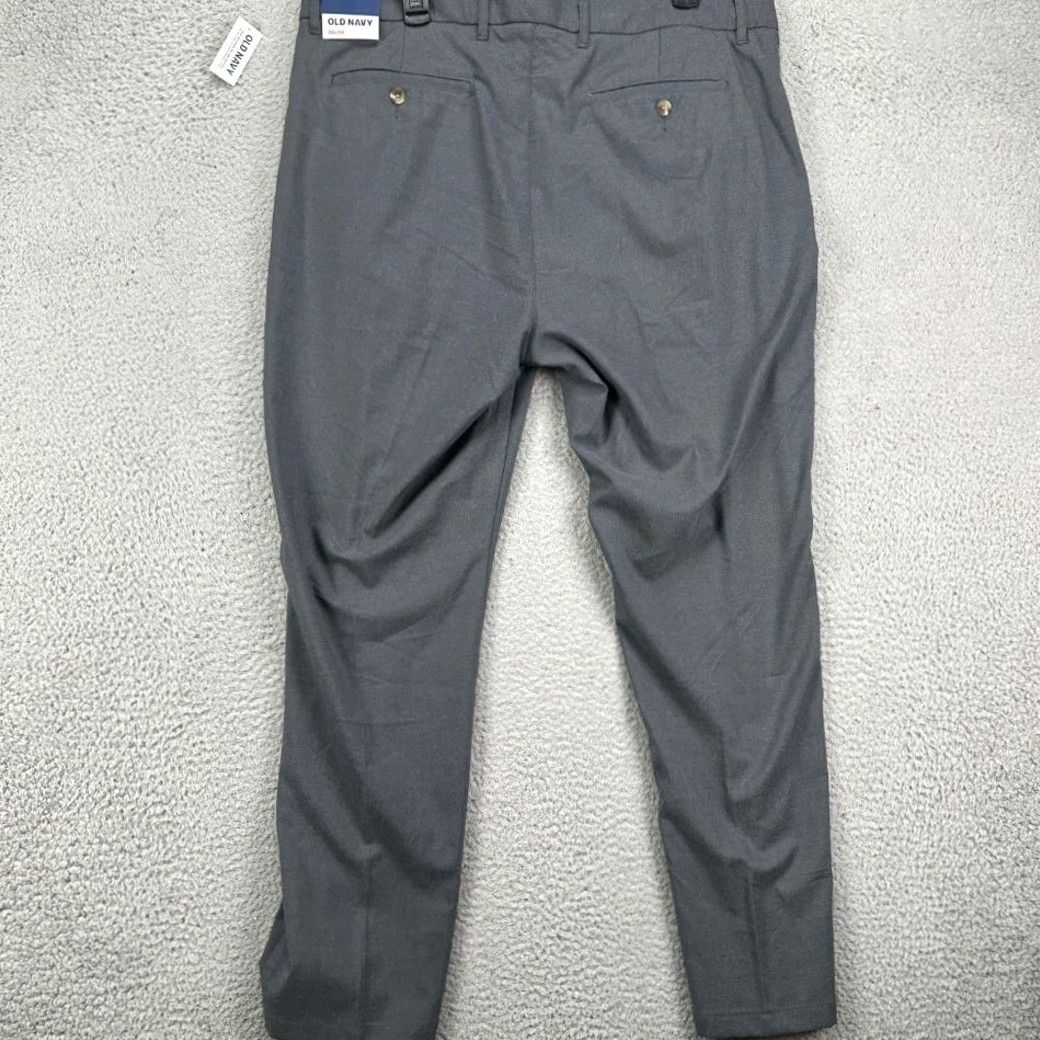 Old Navy Old Navy Athletic Dress Pants Mens 38X30 Built-In Flex Grey Stretch Straight Pants Mens Regular 38 Grey Athletic Flex Built-In Stretch Dress Pants Size US 38 / EU 54 - 3 Thumbnail