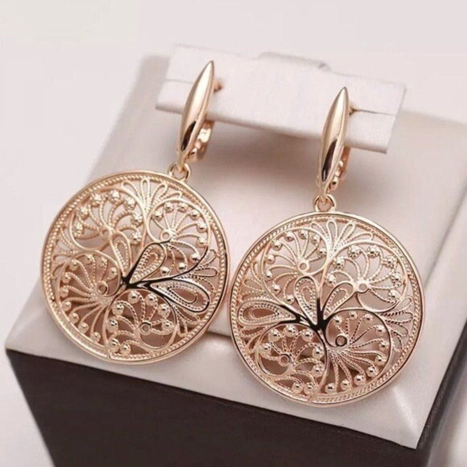 Other New Gorgeous 585 Rose Gold Circle Lace Filigree Dangle Size ONE SIZE - 1 Thumbnail