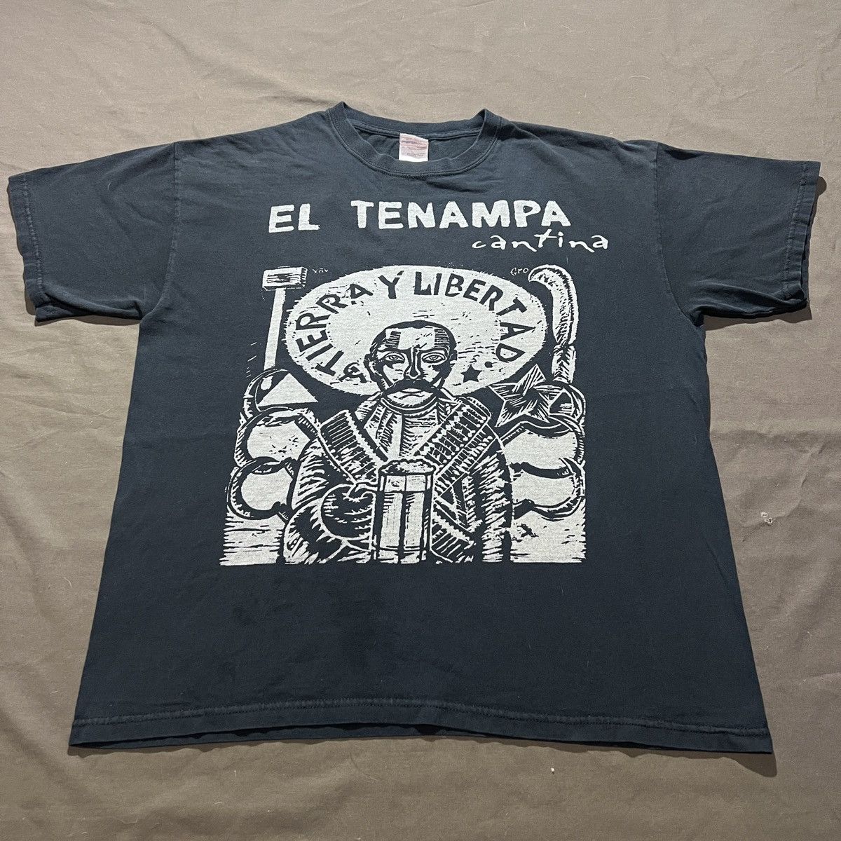Vintage Y2K El tenampa cantina Emiliano Zapata Mexican Promo Tee Size US L / EU 52-54 / 3 - 1 Thumbnail