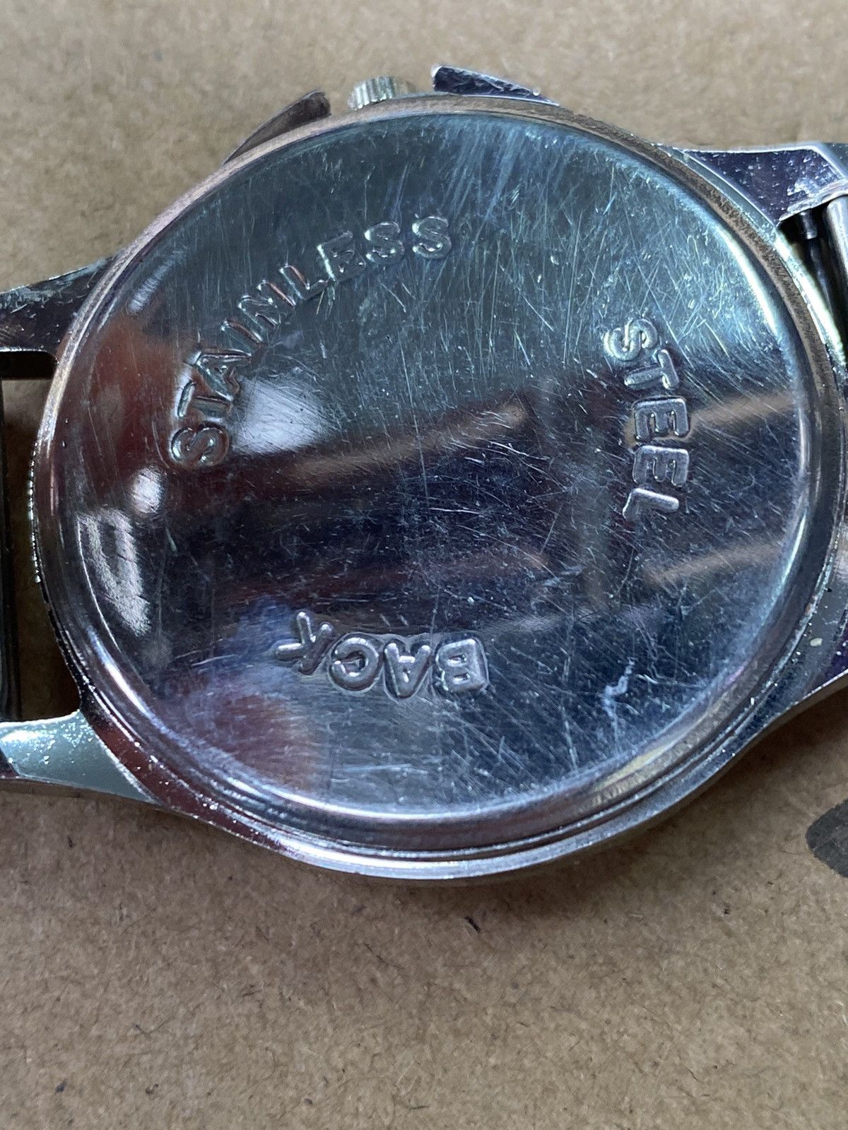 Vintage Green Dial Sport Watch with Gold Accent - Japanese Brand Size ONE SIZE - 7 Thumbnail