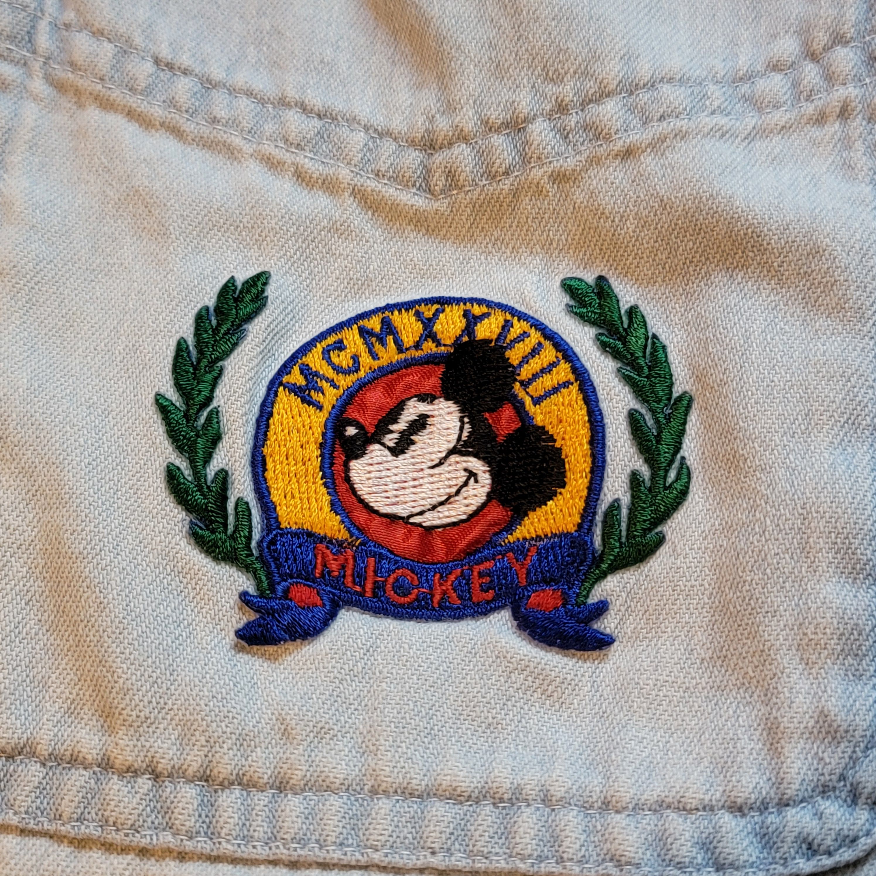 Vintage Vintage Mickey Denim Shirt Size US XL / EU 56 / 4 - 2 Thumbnail