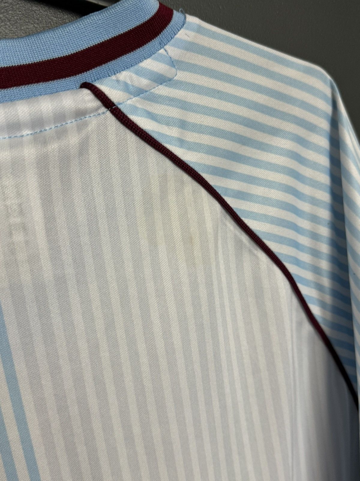 Other Aston Villa 87/89 Away Football Jersey Size US L / EU 52-54 / 3 - 11 Thumbnail