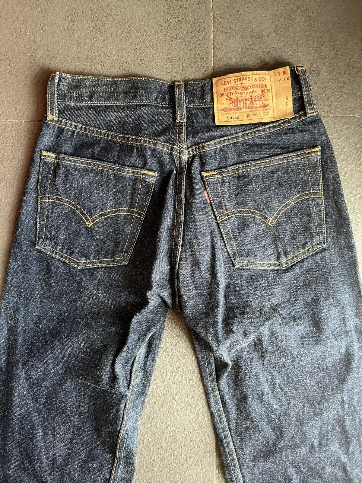 Vintage Levi’s 501xx 90’s Dark Blue USA W28 L36