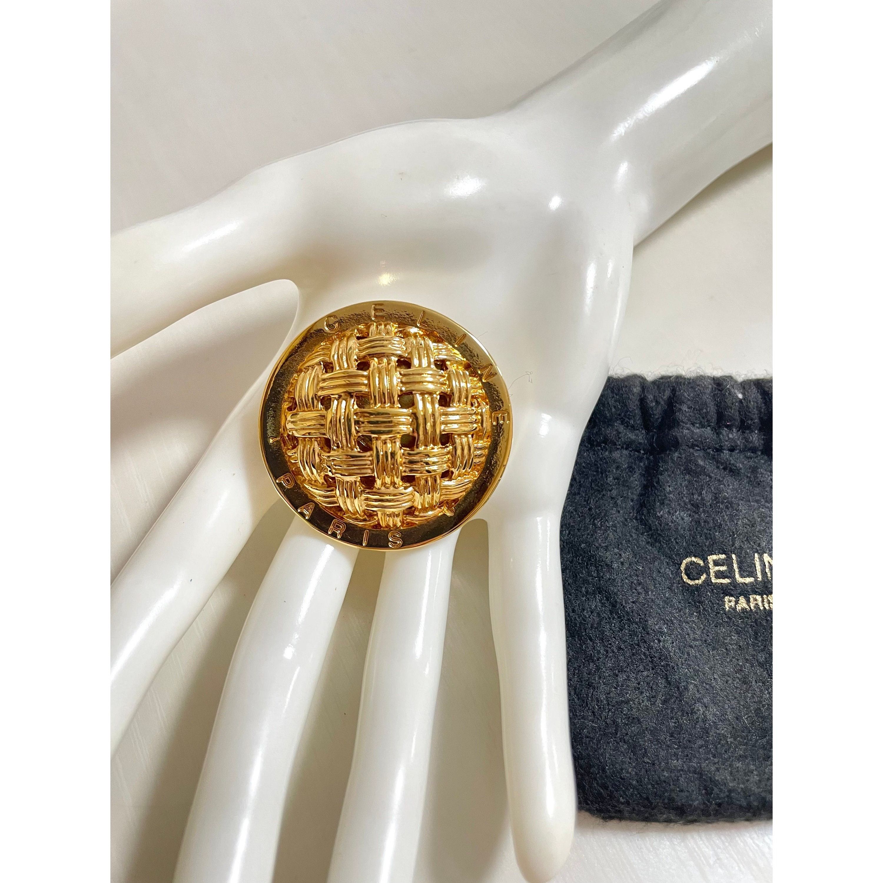 Celine Vintage Celine golden brooch in apple pie design. Round pin Size ONE SIZE - 5 Thumbnail
