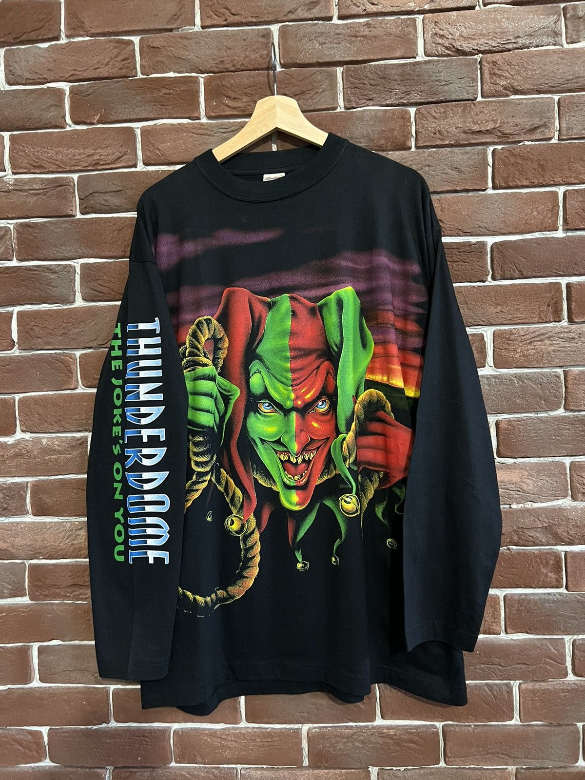 image of Band Tees x Thunderdome Vintage Grail Thunderdome Wizard Gabber Band Tshirt 90's in Black (Size XL)