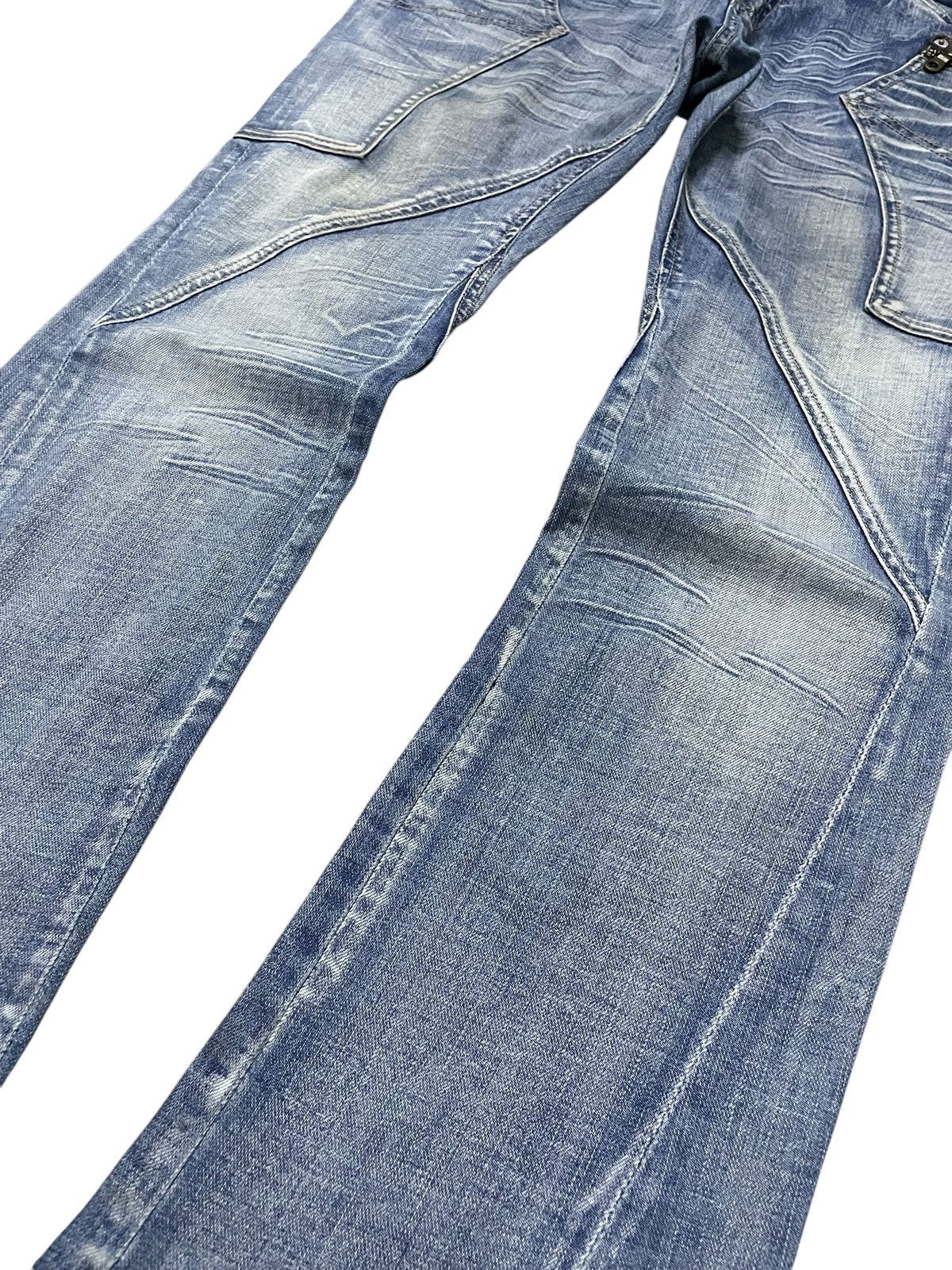 Michel Klein × Tornado Mart Michel Klein Japan Spiral Flared Panelling Gun Pocket Jeans Size US 32 / EU 48 - 6 Thumbnail