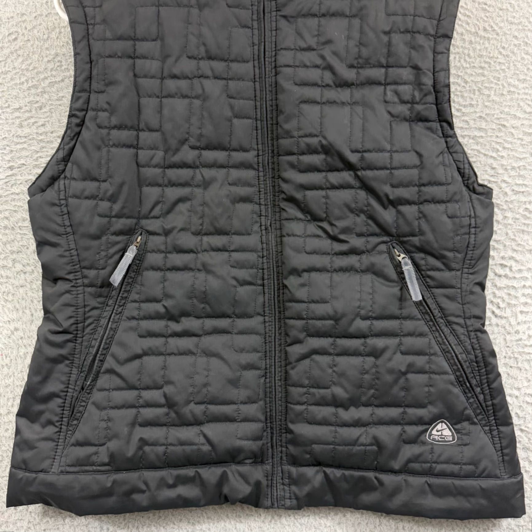 Nike Nike ACG Vest Womens Large 12-14 Black 3 Layer Quilted Puffer Zip Windbreaker Vest Size L / US 10 / IT 46 - 2 Thumbnail