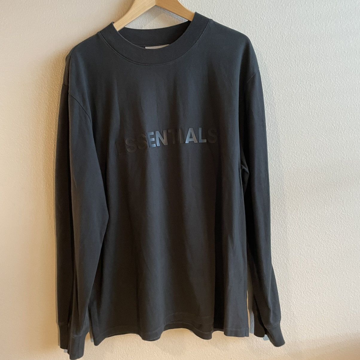 Essentials × Fear of God Essentials fear of god size Small long sleeve tshirt in grey Size US S / EU 44-46 / 1 - 2 Thumbnail