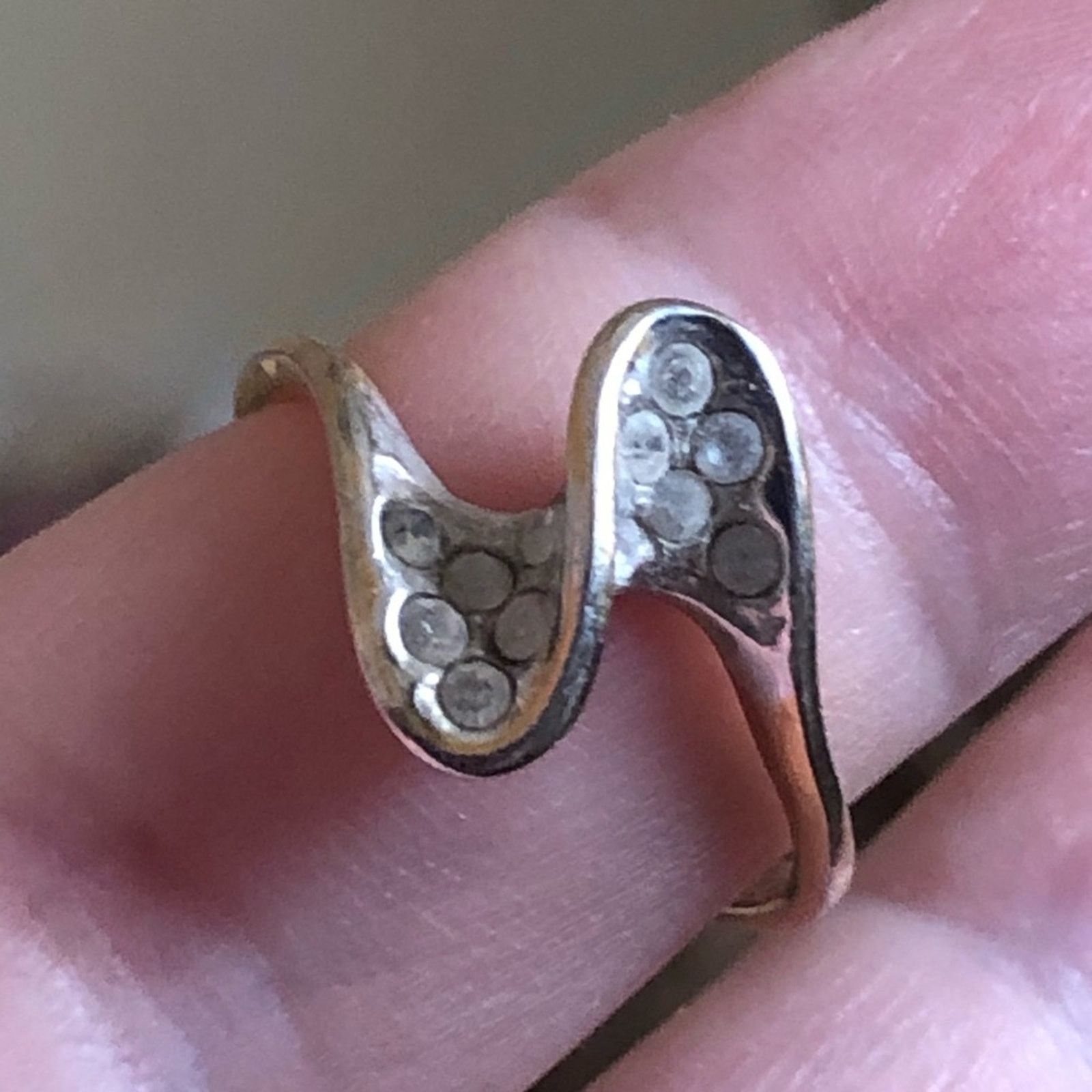Vintage Vintage 80s clear rhinestone swirl gold plate ring Size ONE SIZE - 5 Thumbnail