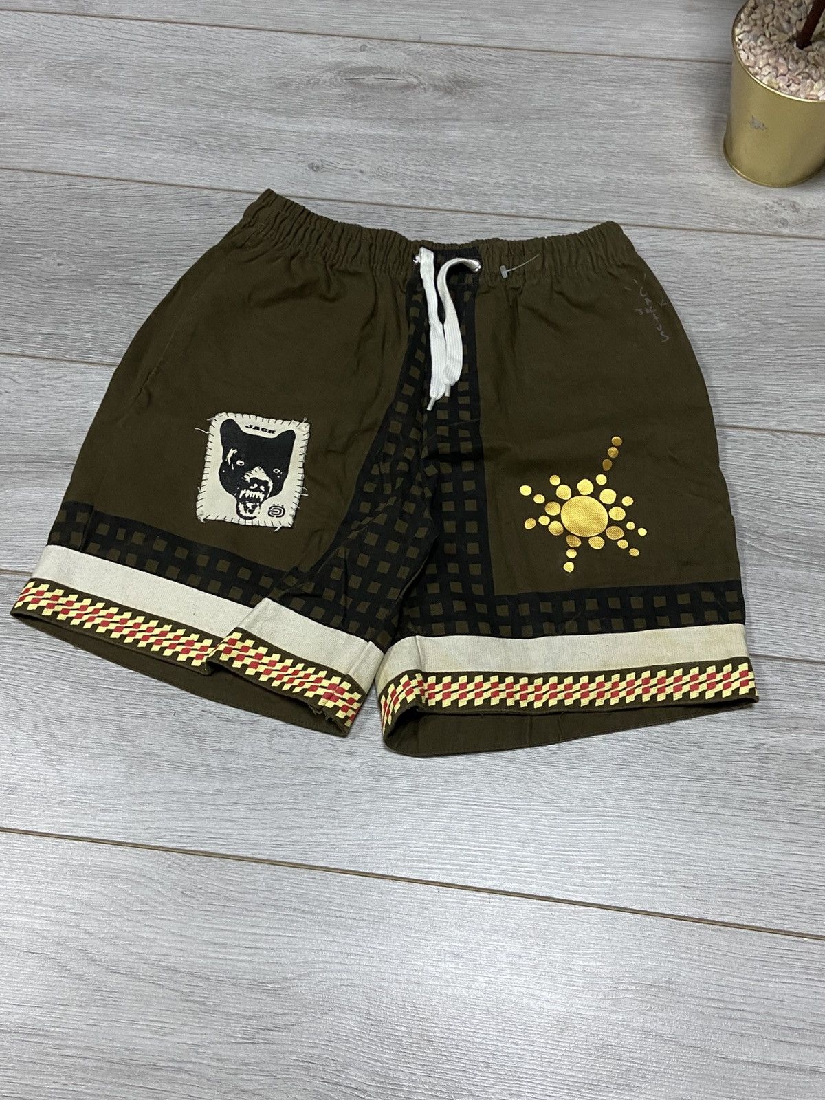 Travis Scott Travis Scott Cactus Jack Wolf Shorts Size US 34 / EU 50 - 2 Thumbnail