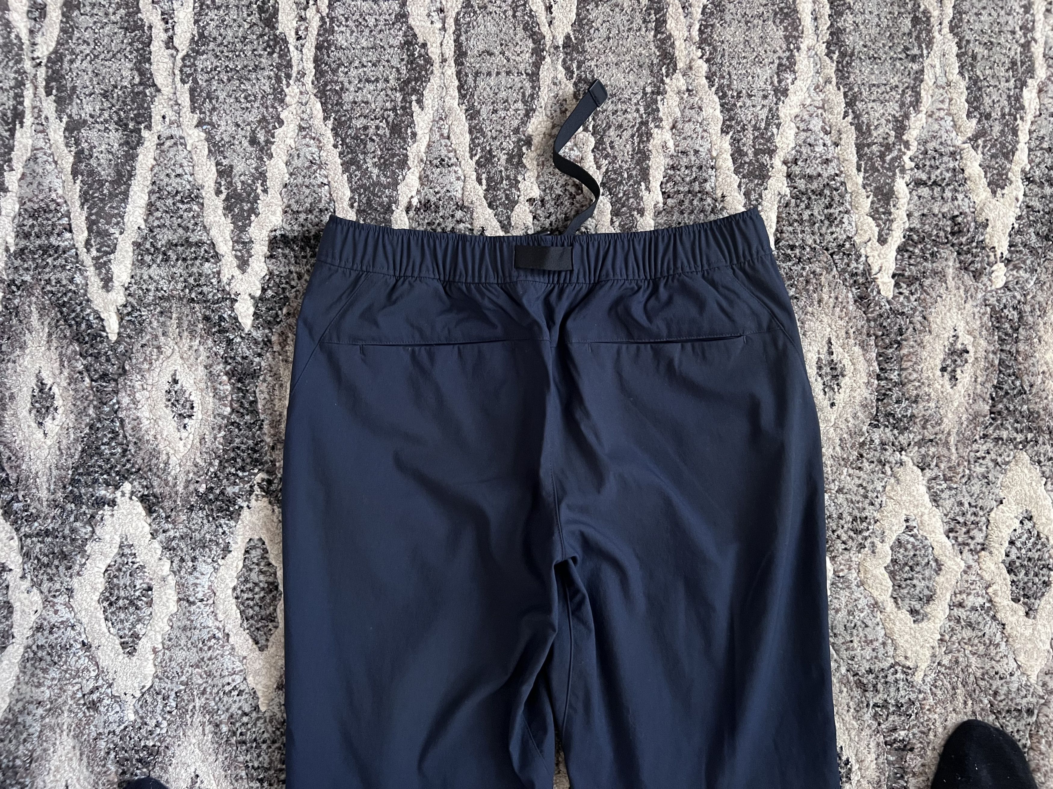 Uniqlo US M (30-33in) Uniqlo Slim Fit Wind Proof Pants Size US 31 - 4 Thumbnail