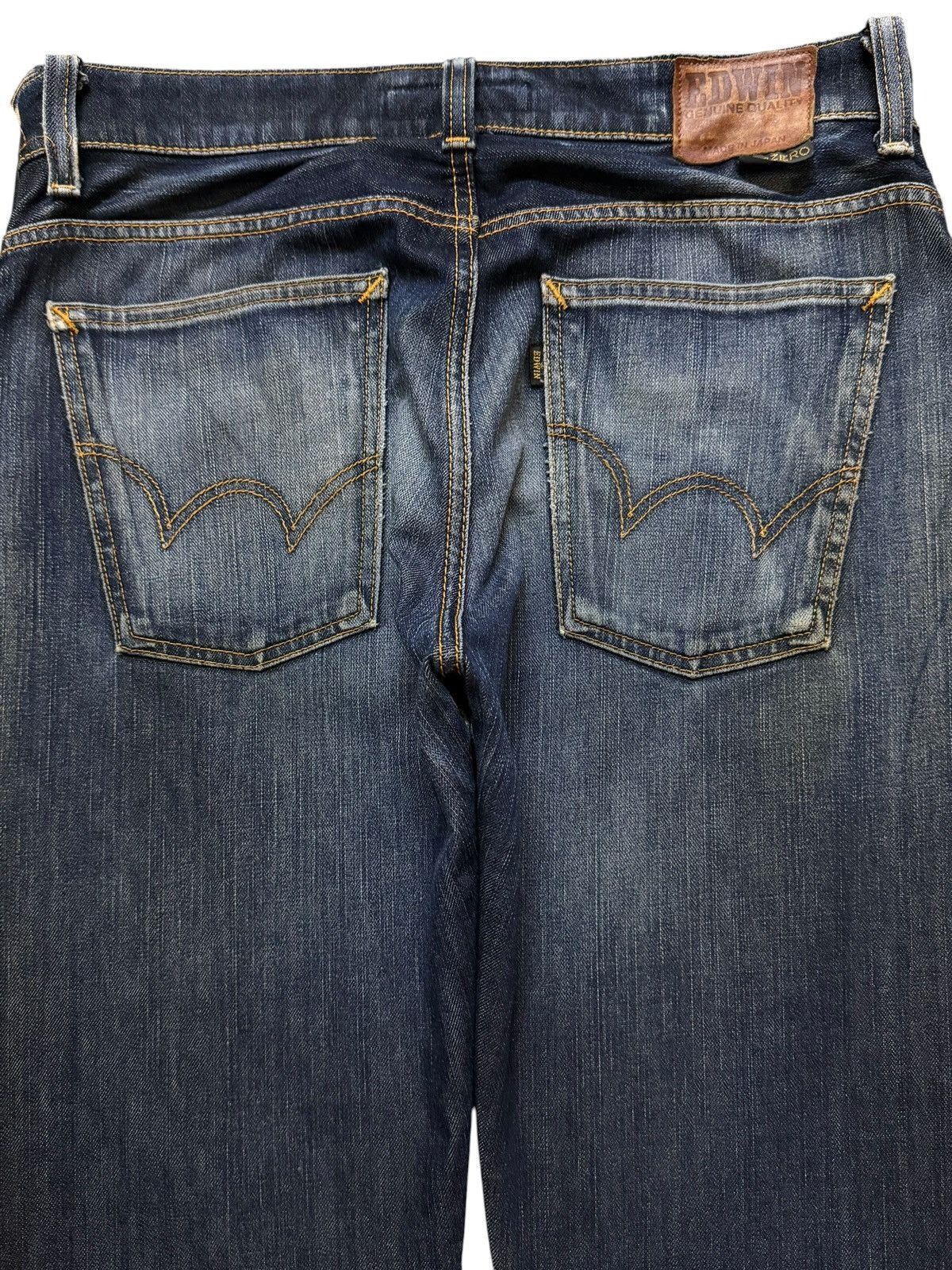 Edwin Vintage 90s Japan Edwin Blue Faded Wash Relaxed Loose Jeans Size US 32 / EU 48 - 4 Thumbnail
