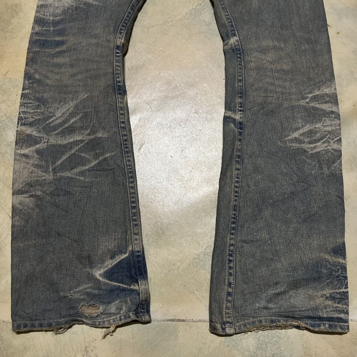 Japanese Brand Rattle Trap Japanese Brand Distressed Style Denim Jeans Size US 33 - 20 Thumbnail