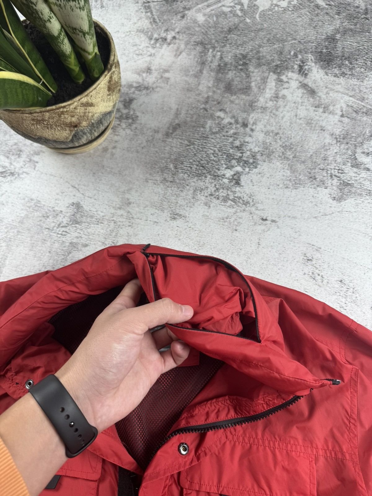 Vintage Peaceful Hooligan Dudley Red Zip Men’s XL Nylon Pocket Jacket Winderbreaker Size US XL / EU 56 / 4 - 13 Thumbnail